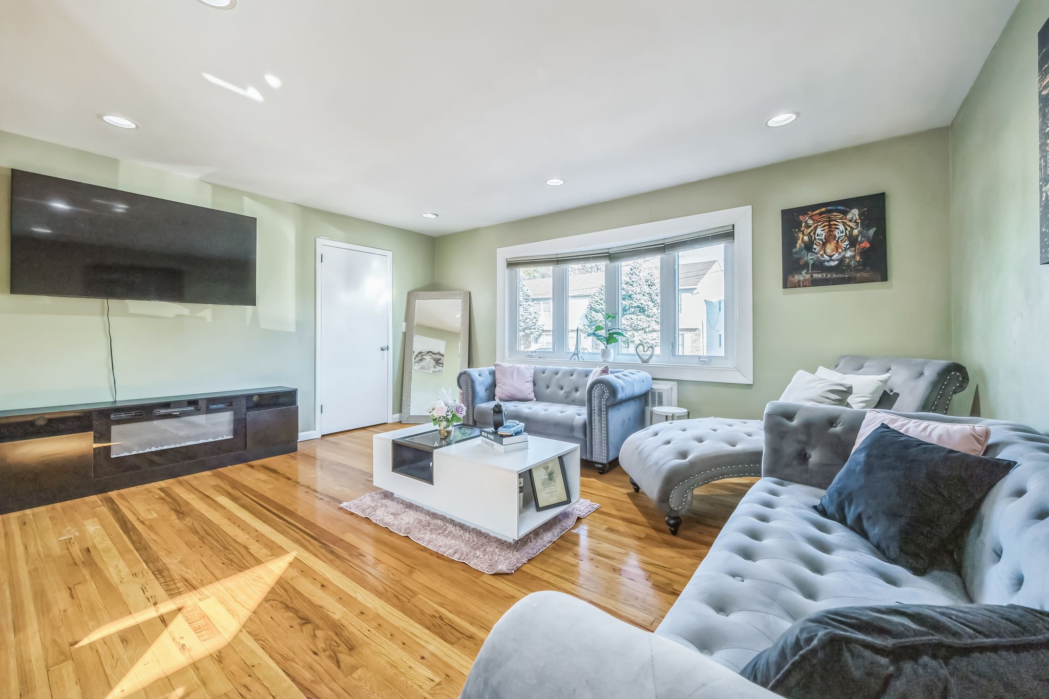 Garfield, New Jersey, 07026, United States, 3 Bedrooms Bedrooms, ,3 BathroomsBathrooms,Residential,For Sale,1983004