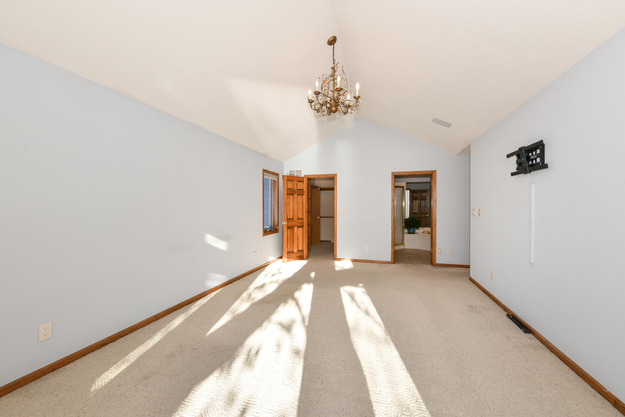 Mount Pleasant, Wisconsin, 53406, United States, 4 Bedrooms Bedrooms, ,3 BathroomsBathrooms,Residential,For Sale,1989473