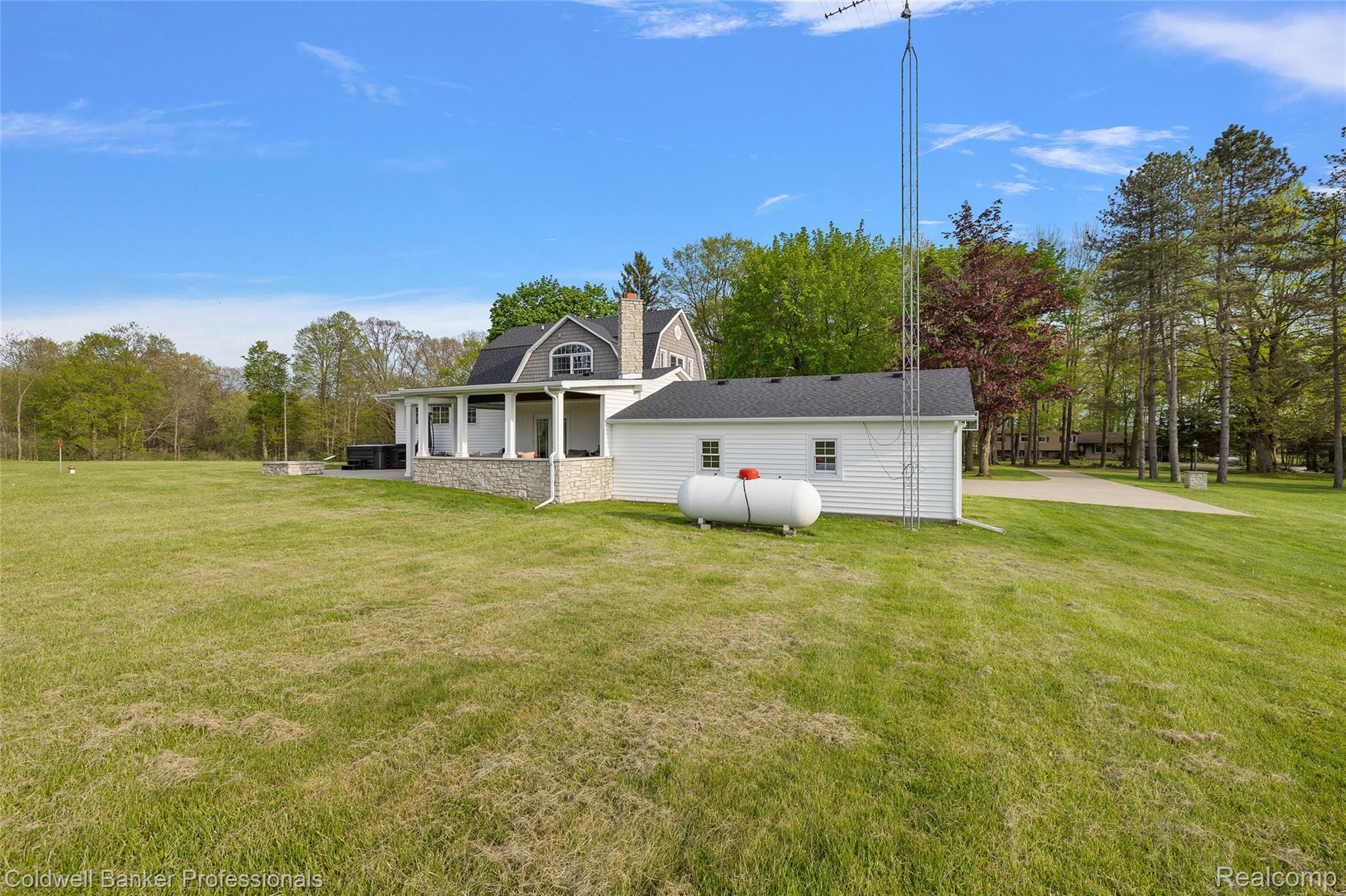 Lapeer, Michigan, 48446, United States, 3 Bedrooms Bedrooms, ,3 BathroomsBathrooms,Residential,For Sale,1907638