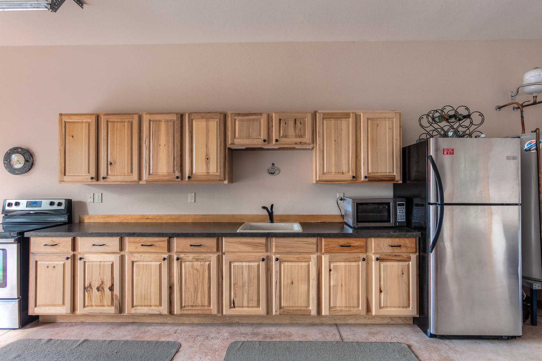 Coolin, Idaho, 83821, United States, 2 Bedrooms Bedrooms, ,1 BathroomBathrooms,Residential,For Sale,1921684