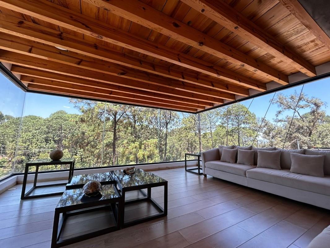 Valle de Bravo, Estado de México, 51200, Mexico, 3 Bedrooms Bedrooms, ,4 BathroomsBathrooms,Residential,For Sale,1738638
