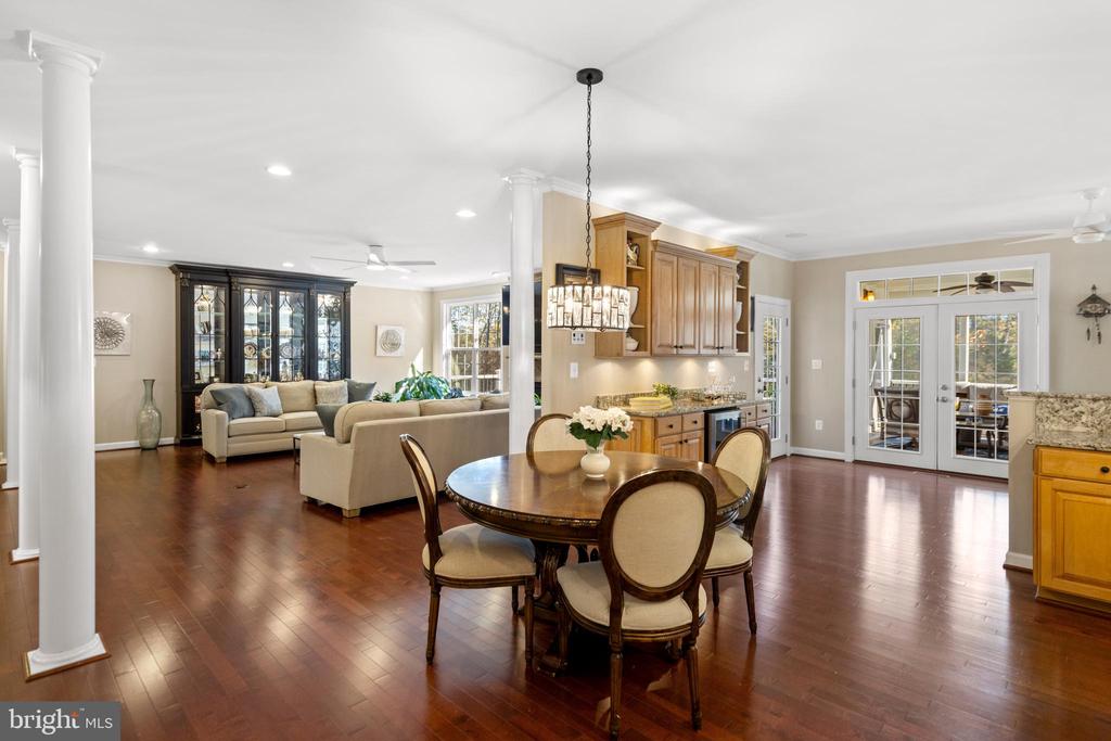 Broadlands, Virginia, 20148, United States, 5 Bedrooms Bedrooms, ,5 BathroomsBathrooms,Residential,For Sale,1977540