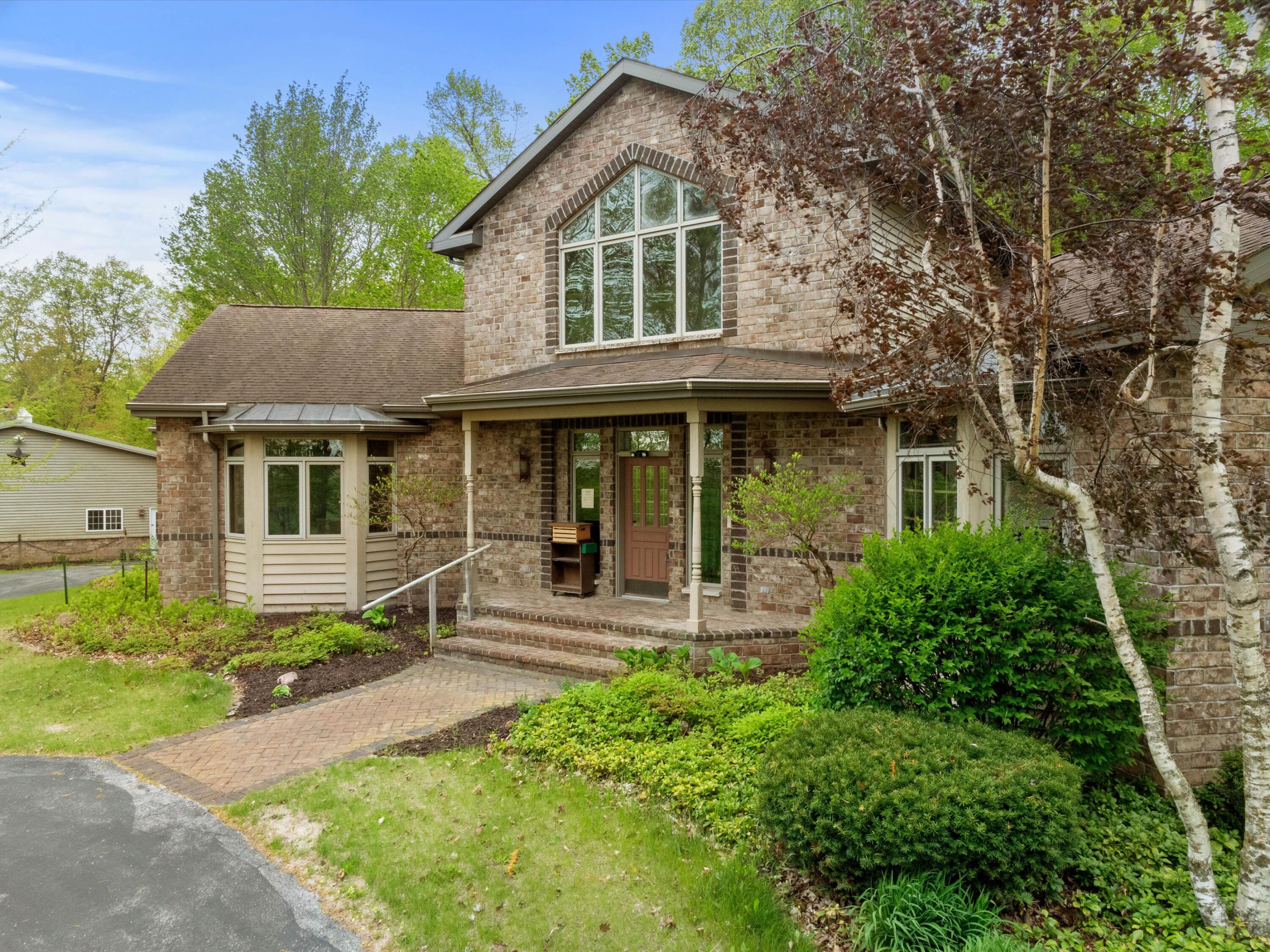 Eaton, Wisconsin, 54245, United States, 3 Bedrooms Bedrooms, ,4 BathroomsBathrooms,Residential,For Sale,1926569