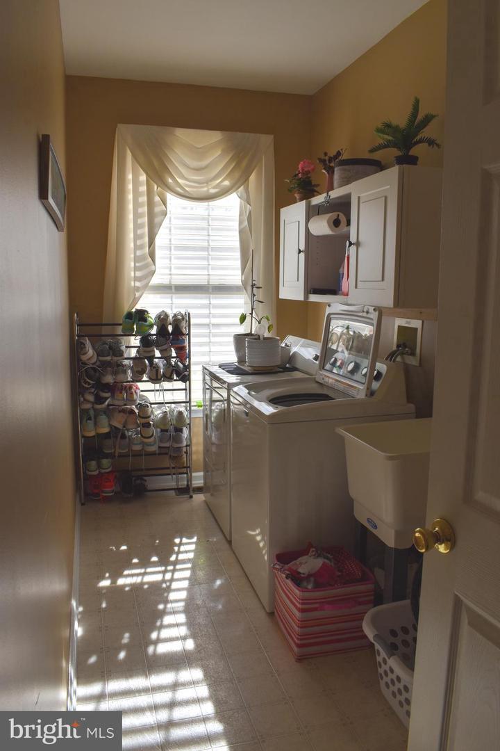 Garnet Valley, Pennsylvania, 19060, United States, 4 Bedrooms Bedrooms, ,3 BathroomsBathrooms,Residential,For Sale,1981826