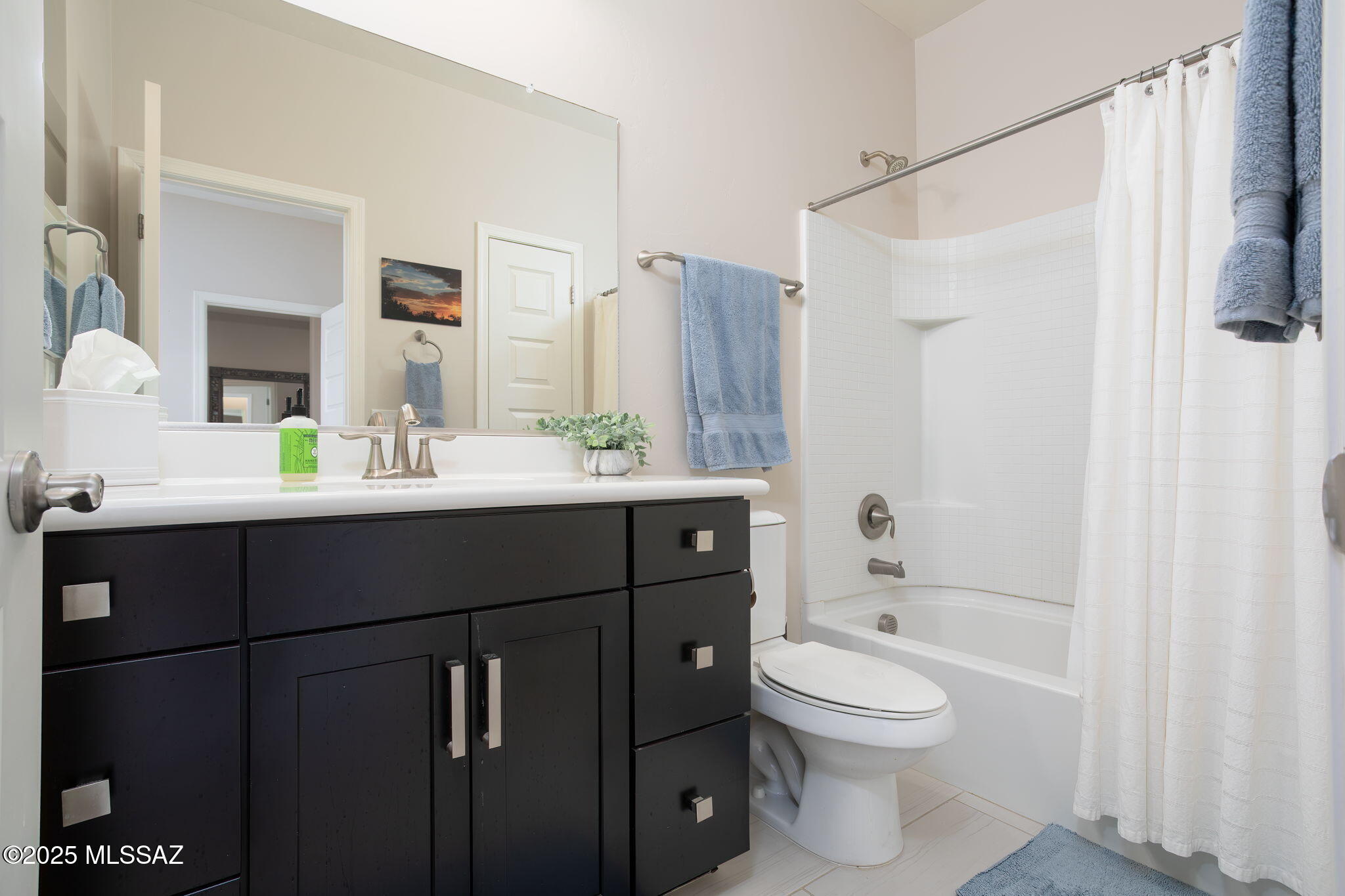 Oro Valley, Arizona, 85742, United States, 3 Bedrooms Bedrooms, ,3 BathroomsBathrooms,Residential,For Sale,1919699