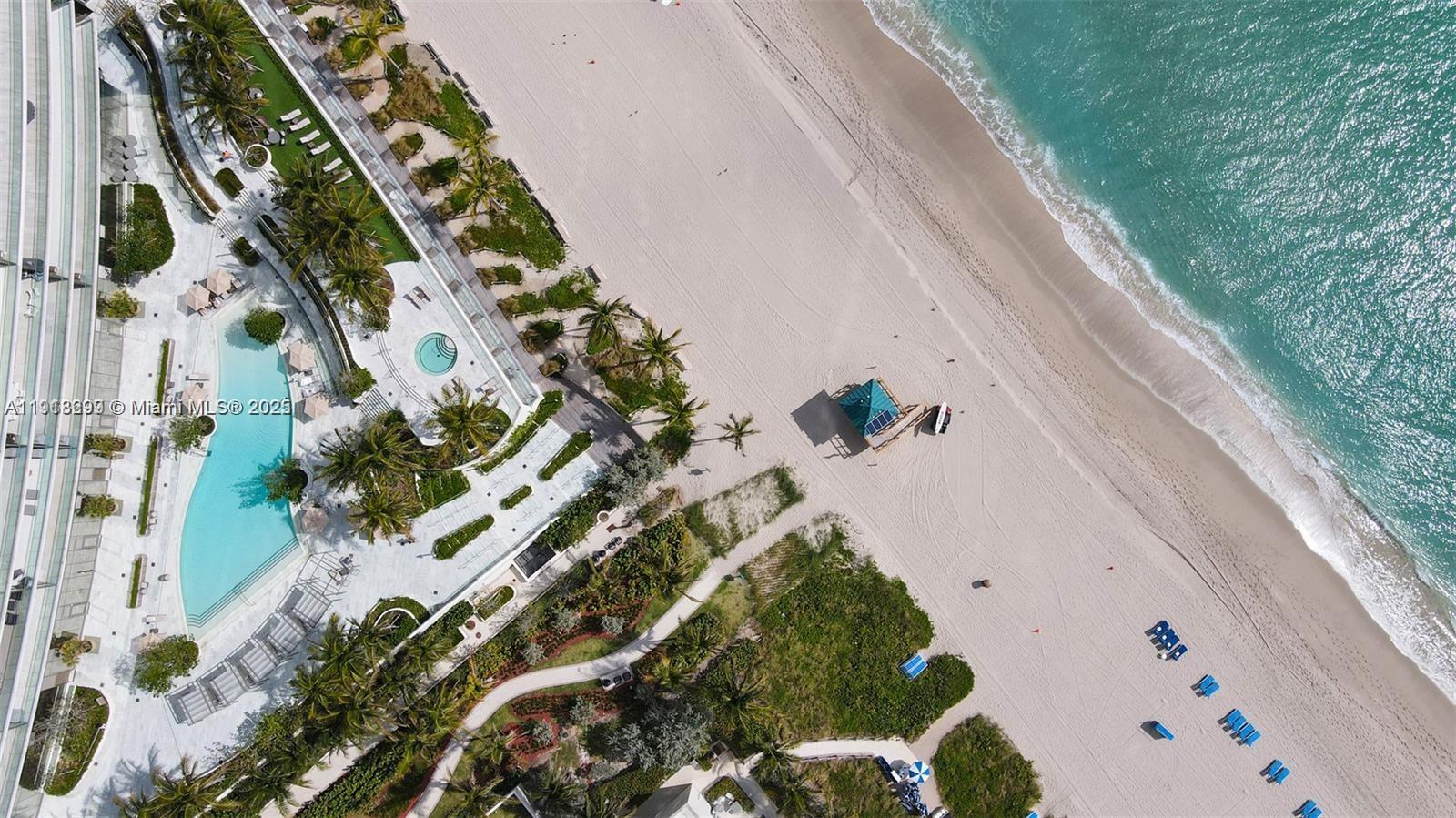 Sunny Isles Beach, Florida, 33160, United States, 2 Bedrooms Bedrooms, ,2 BathroomsBathrooms,Residential,For Sale,1996816