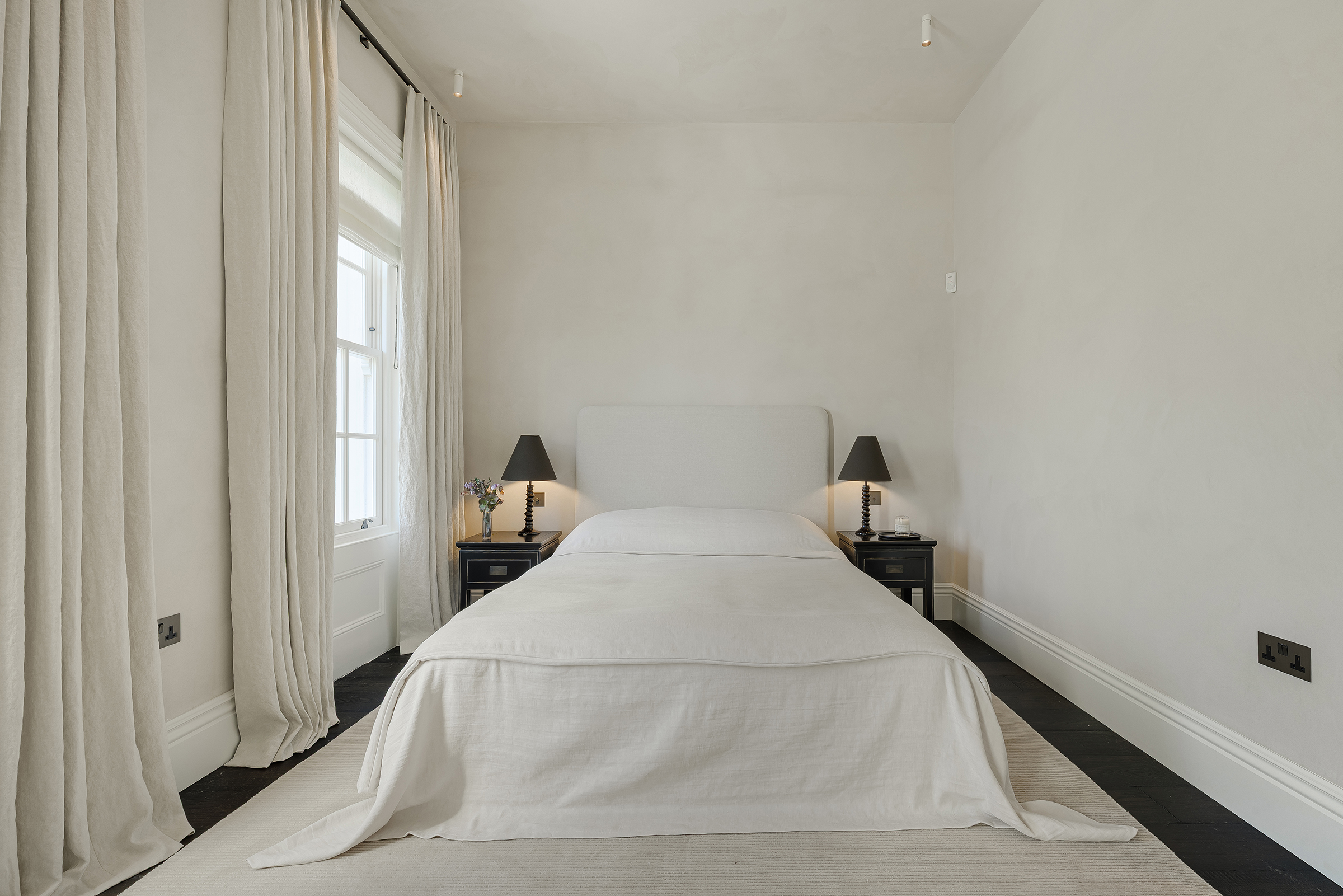  A Lateral Ladbroke Grove Apartment with Two Balconies - 物件實景