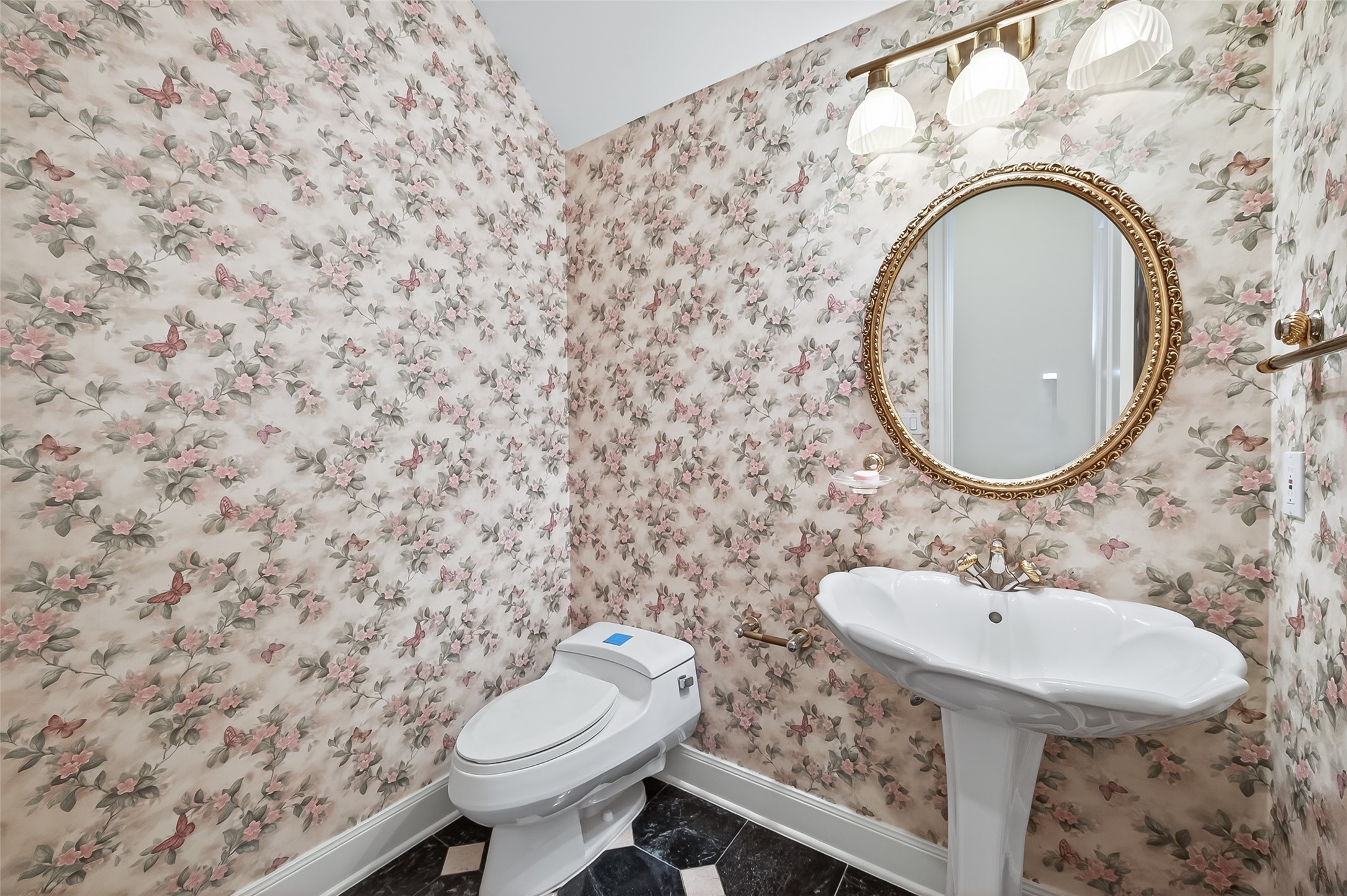  12130 Maple Rock Drive - 物件實景