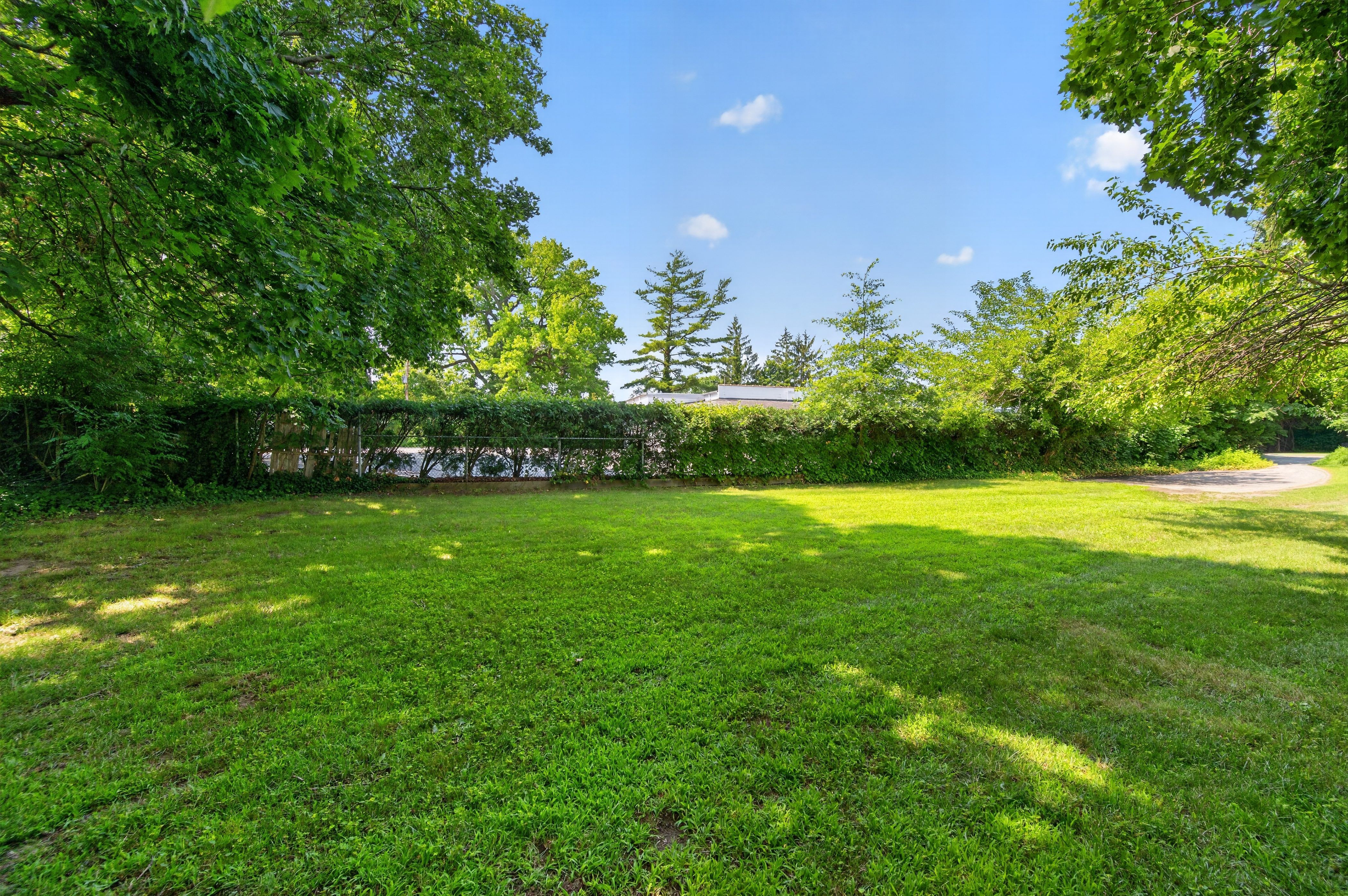  143 Searingtown Road, Albertson, NY, 11507 - 物件實景