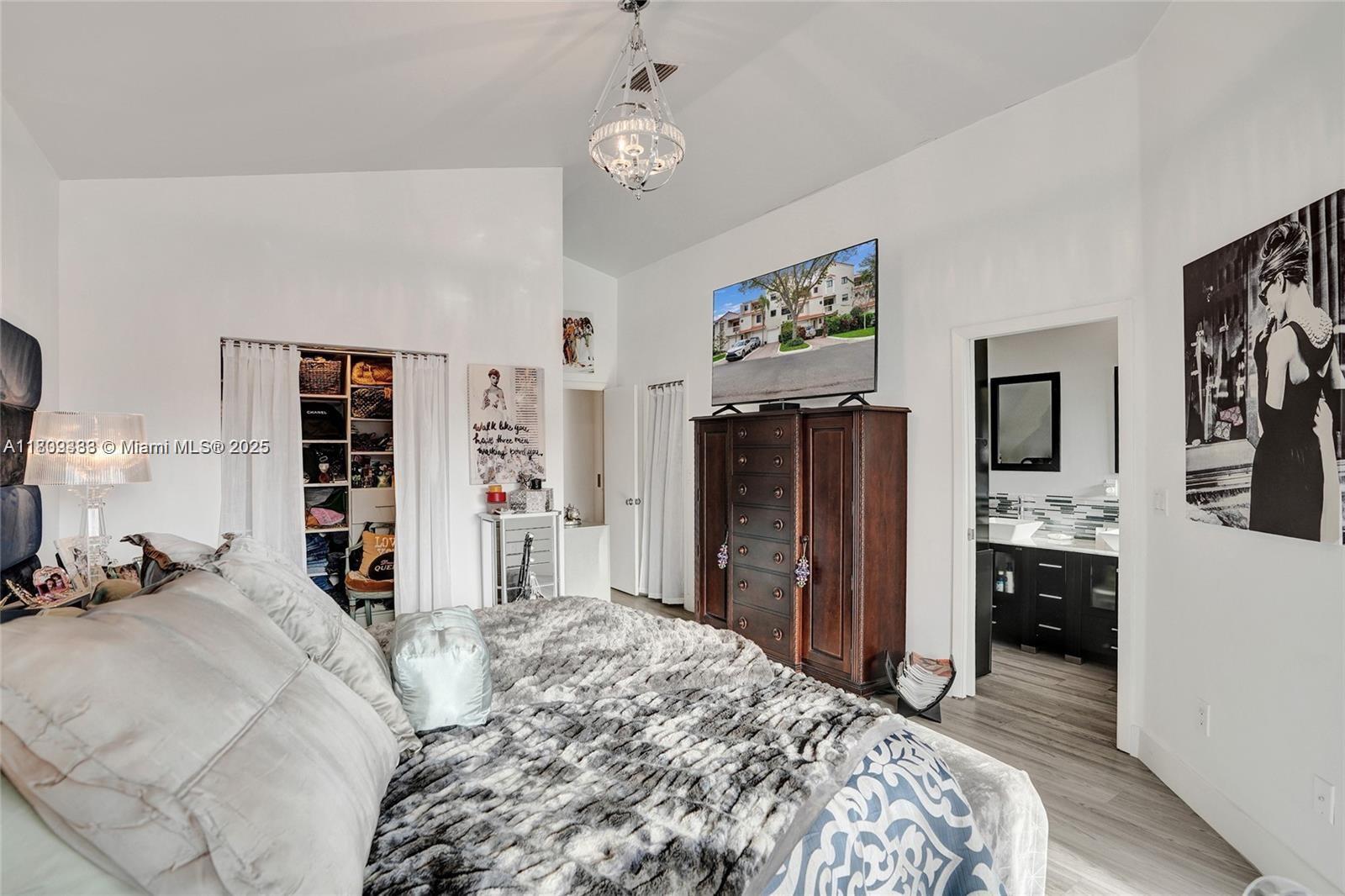 Aventura, Florida, 33180, United States, 4 Bedrooms Bedrooms, ,4 BathroomsBathrooms,Residential,For Sale,1826404
