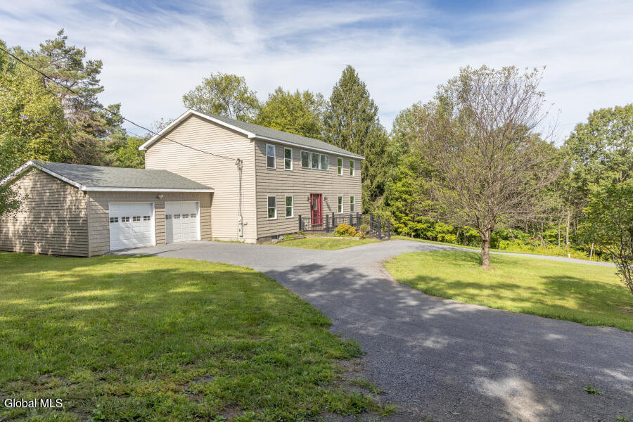 Summit, New York, 12175, United States, 3 Bedrooms Bedrooms, ,4 BathroomsBathrooms,Residential,For Sale,1942619