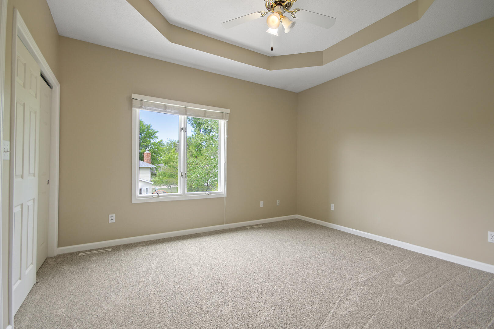 COLUMBIA, Missouri, 65203, United States, 5 Bedrooms Bedrooms, ,4 BathroomsBathrooms,Residential,For Sale,1934961