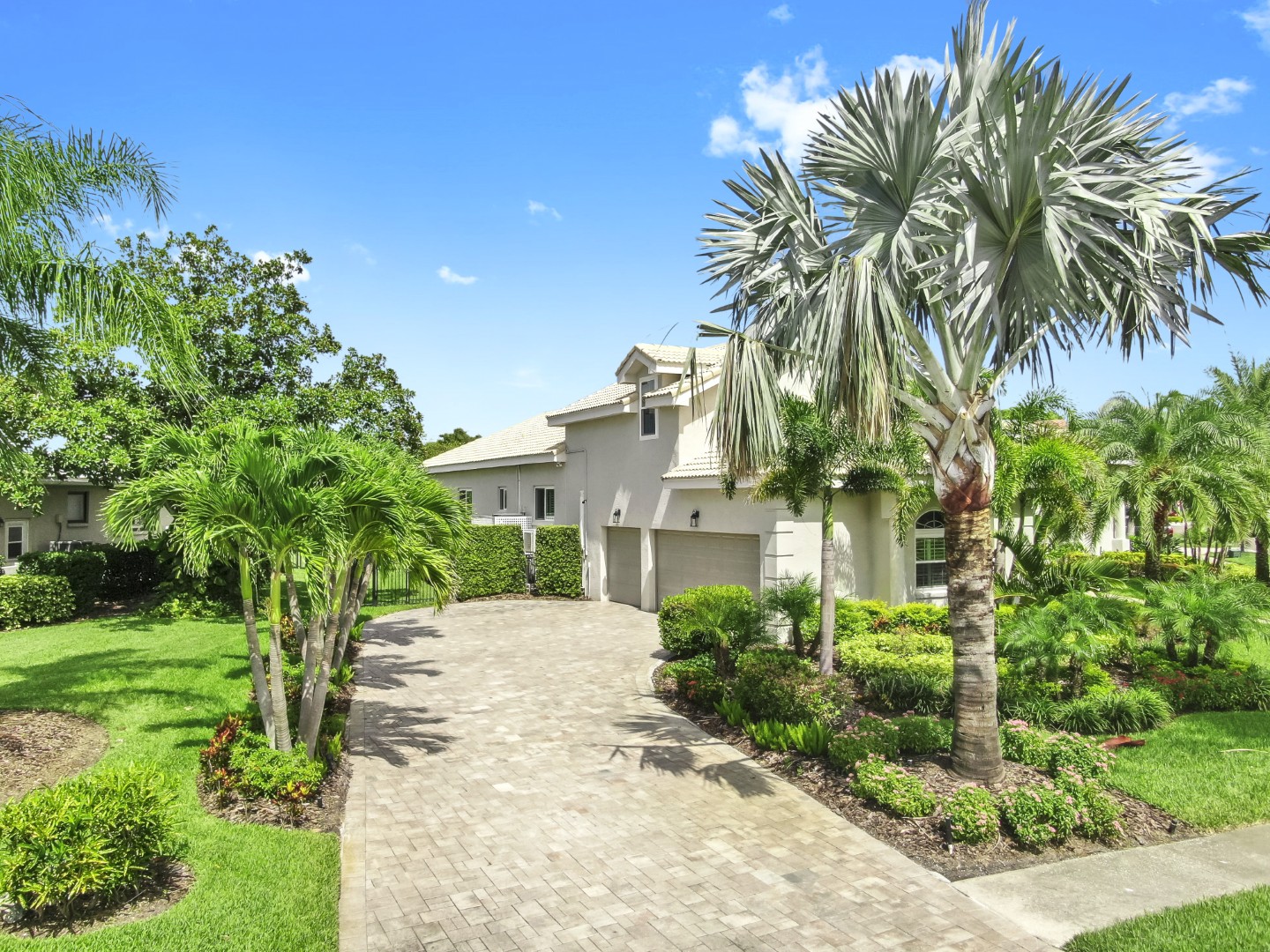Apollo Beach, Florida, 33572, United States, 4 Bedrooms Bedrooms, ,3 BathroomsBathrooms,Residential,For Sale,1895059