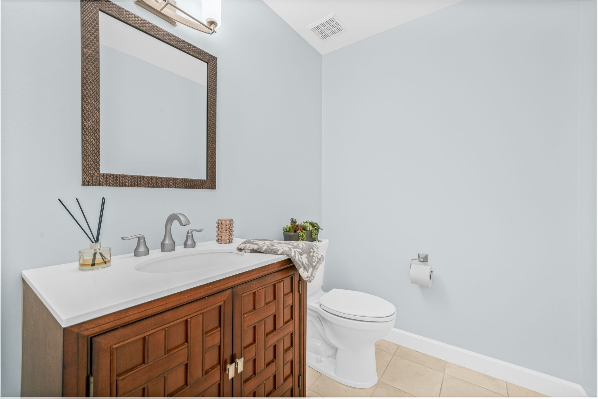 Denville Twp, New Jersey, 07834, United States, 4 Bedrooms Bedrooms, ,3 BathroomsBathrooms,Residential,For Sale,1928892
