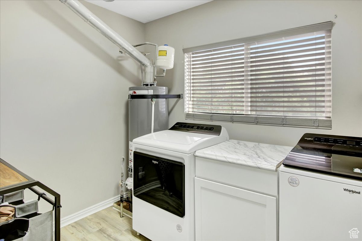 Woods Cross, Utah, 84087, United States, 3 Bedrooms Bedrooms, ,3 BathroomsBathrooms,Residential,For Sale,1932982