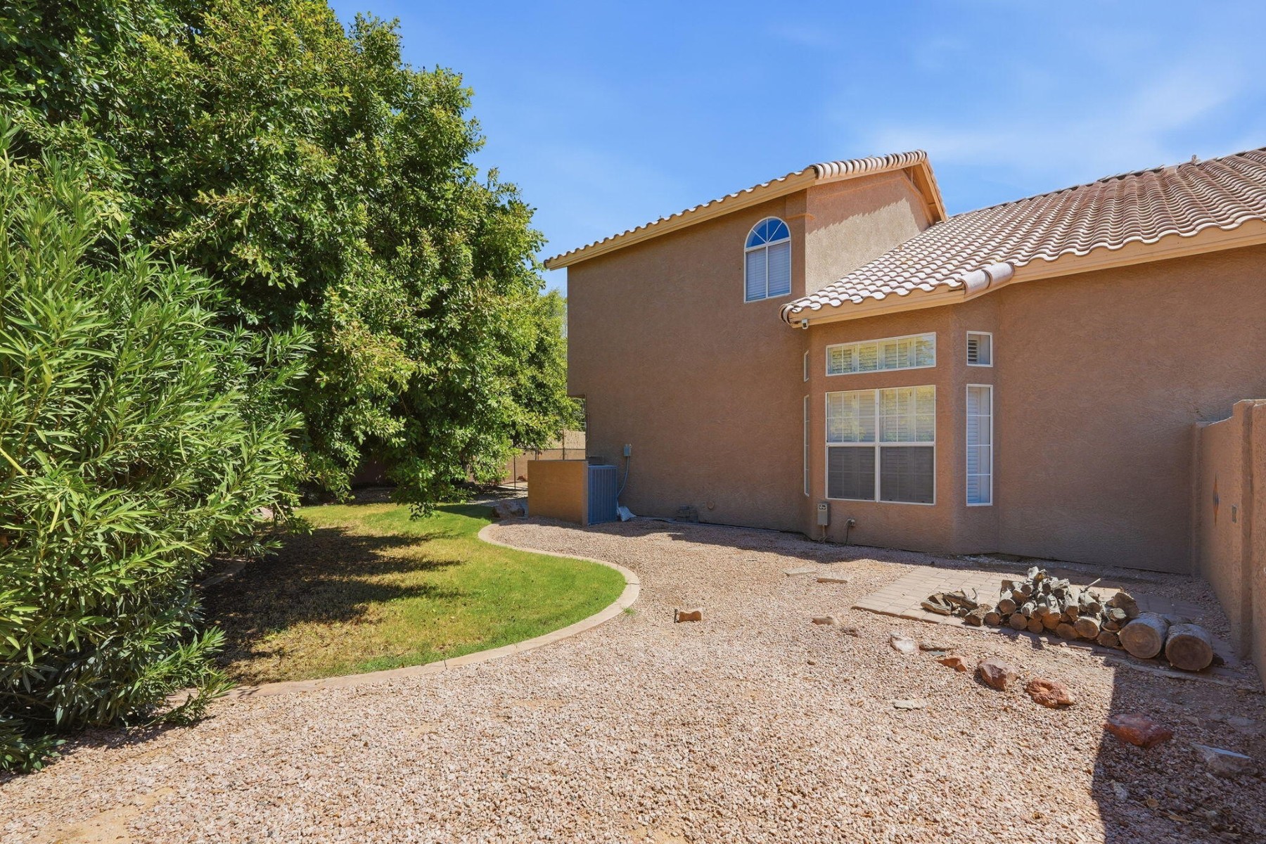  4658 E Kelly Drive¦Gilbert, AZ - 物件實景