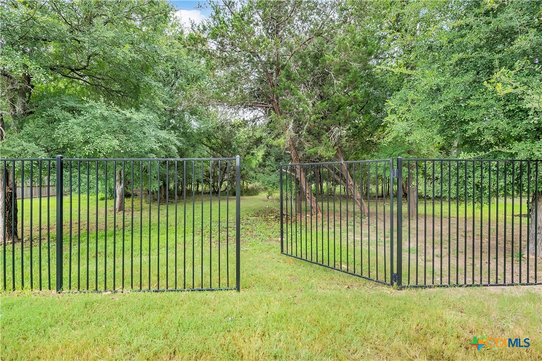 Salado, Texas, 76571, United States, 4 Bedrooms Bedrooms, ,3 BathroomsBathrooms,Residential,For Sale,1895427