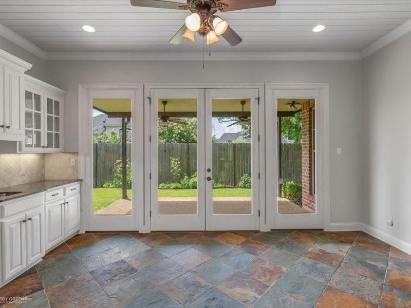 Shreveport, Louisiana, 71115, United States, 4 Bedrooms Bedrooms, ,4 BathroomsBathrooms,Residential,For Sale,1883675