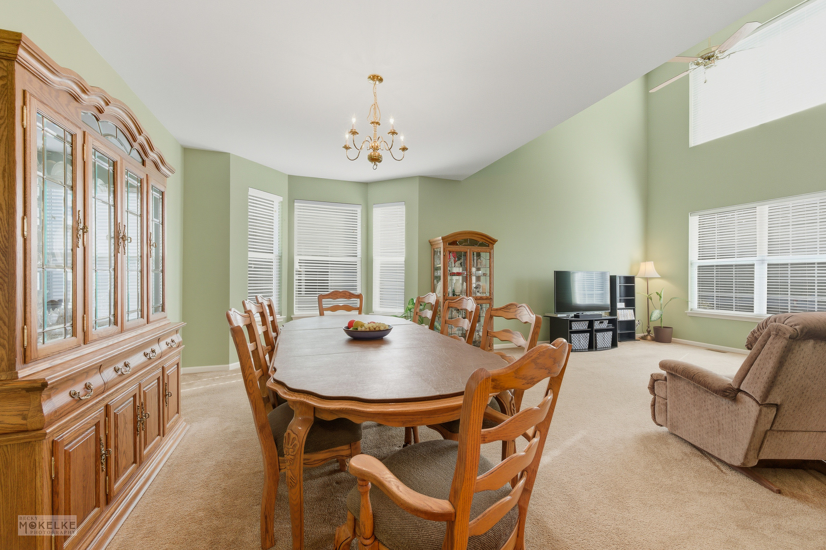 Oswego, Illinois, 60543, United States, 4 Bedrooms Bedrooms, ,3 BathroomsBathrooms,Residential,For Sale,1960822