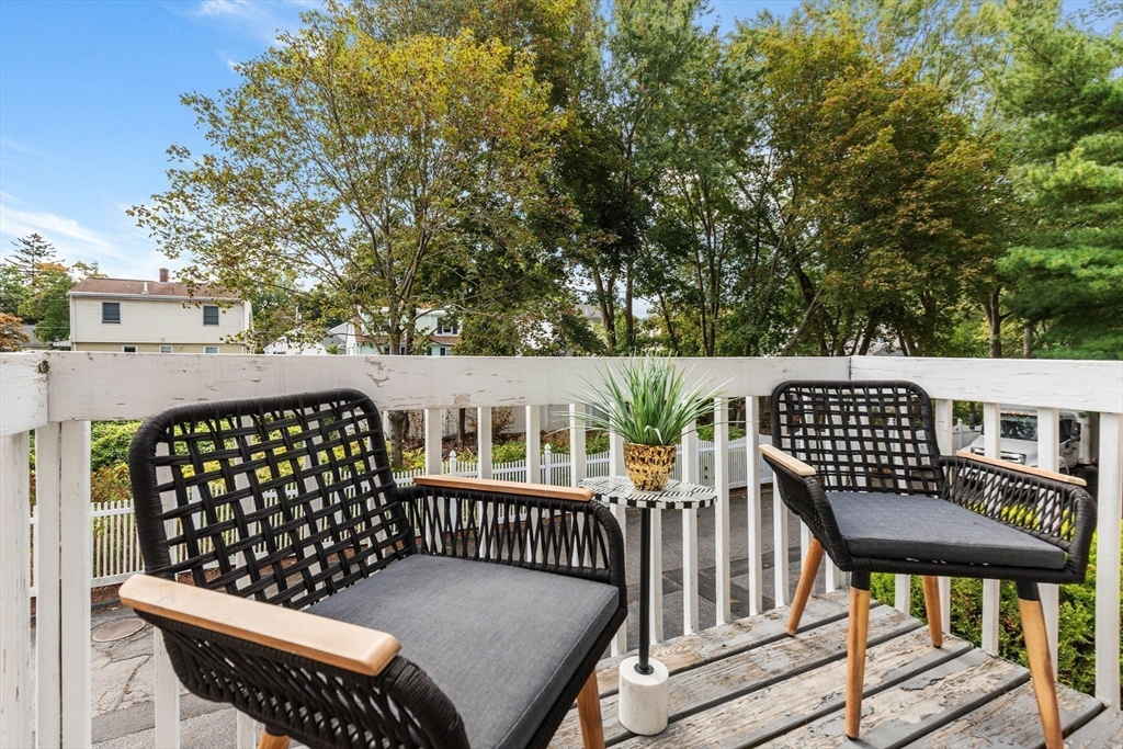 Malden, Massachusetts, 02148, United States, 2 Bedrooms Bedrooms, ,2 BathroomsBathrooms,Residential,For Sale,1993840