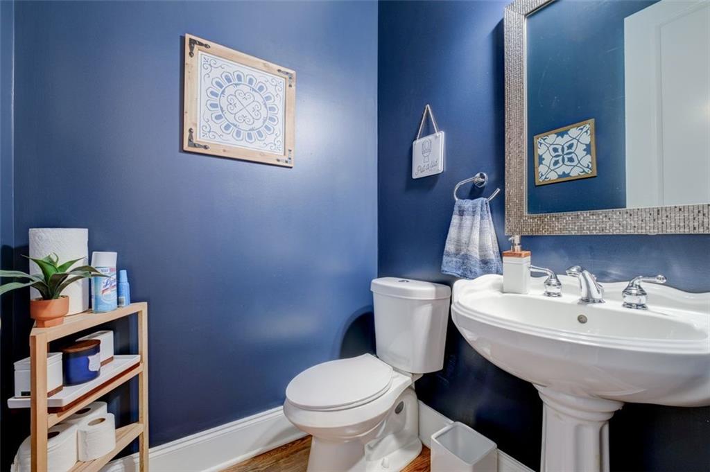 Roswell, Georgia, 30076, United States, 4 Bedrooms Bedrooms, ,4 BathroomsBathrooms,Residential,For Sale,1917111