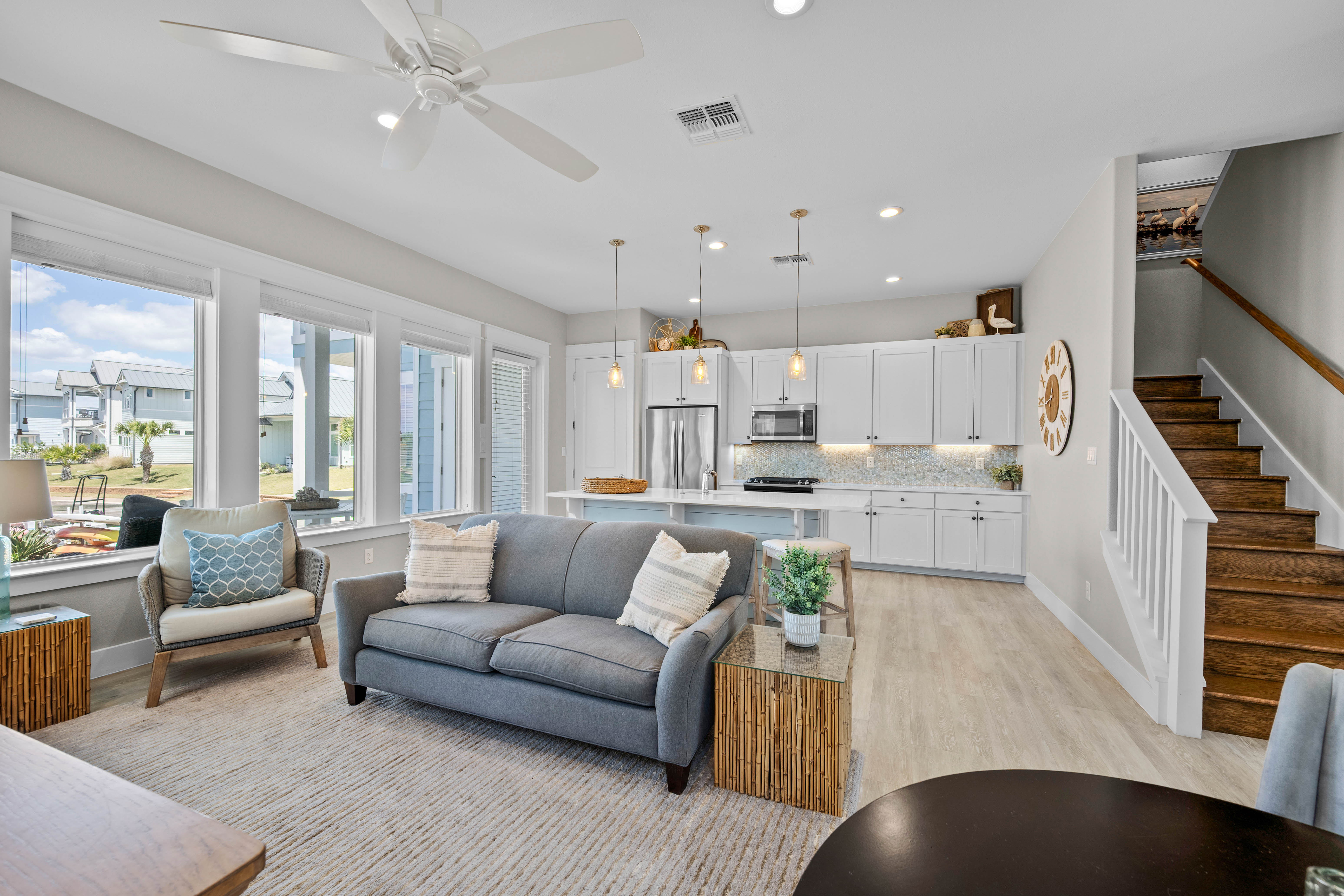  Relaxing 4BR Waterfront Condo - 物件實景