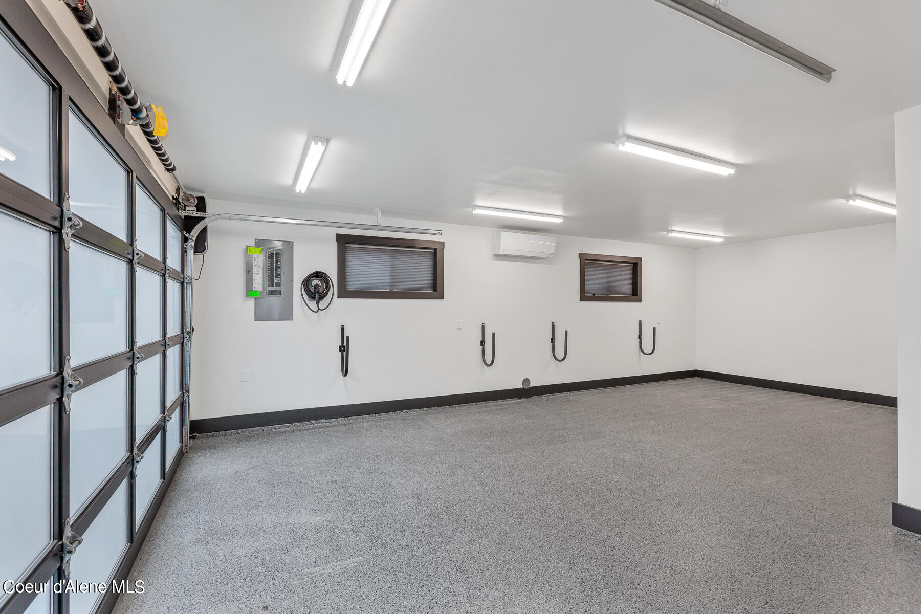 Coeur d'Alene, Idaho, 83814, United States, 4 Bedrooms Bedrooms, ,1 BathroomBathrooms,Residential,For Sale,1975946