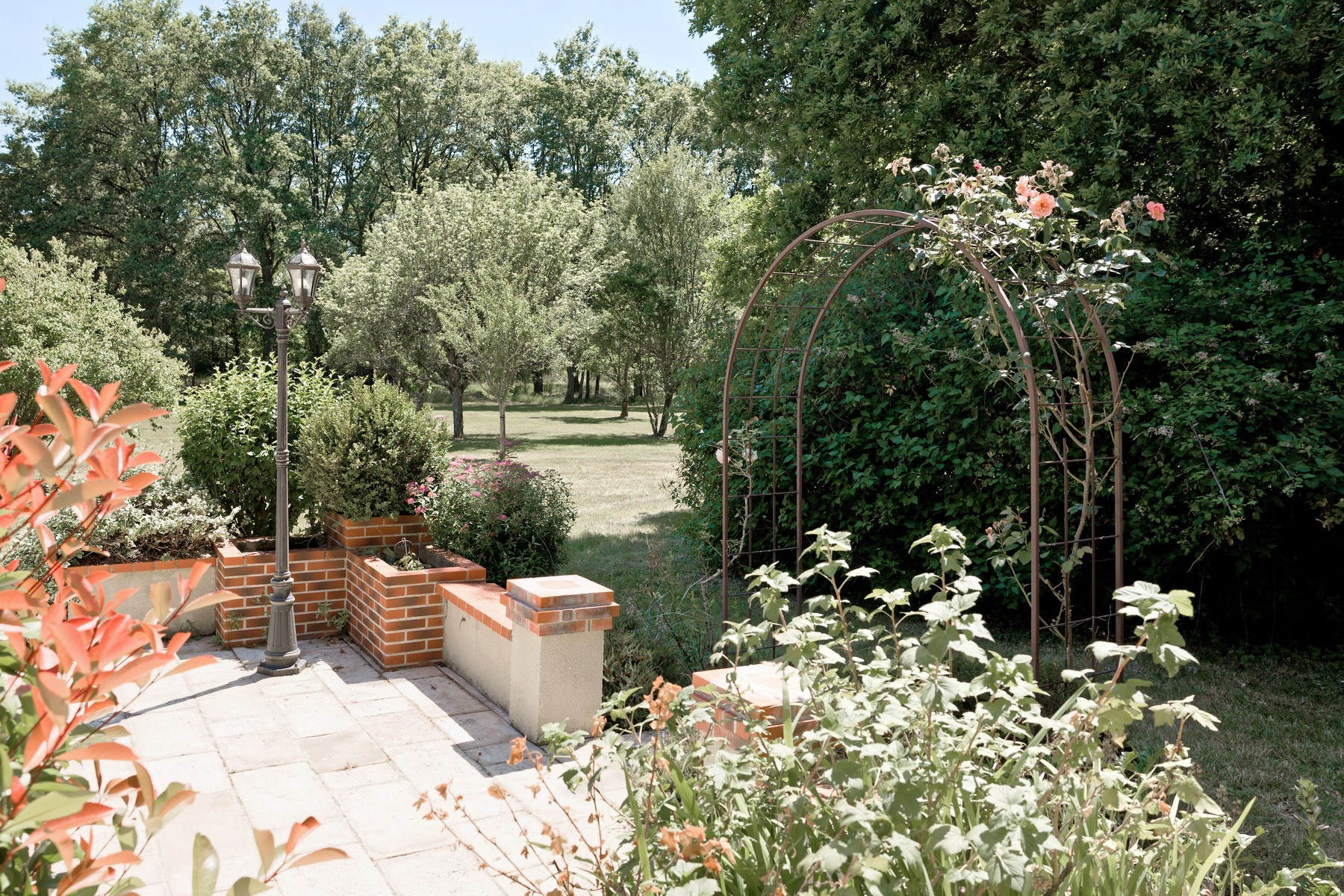  Charming 220 sqm countryhouse  5 bedrooms  pool  8,000 sqm pond  3.5 ha lan… - 物件實景