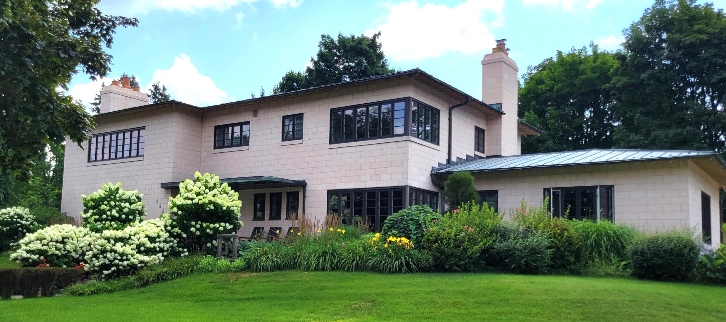 Alpena, Michigan, 49707, United States, 4 Bedrooms Bedrooms, ,6 BathroomsBathrooms,Residential,For Sale,1978367