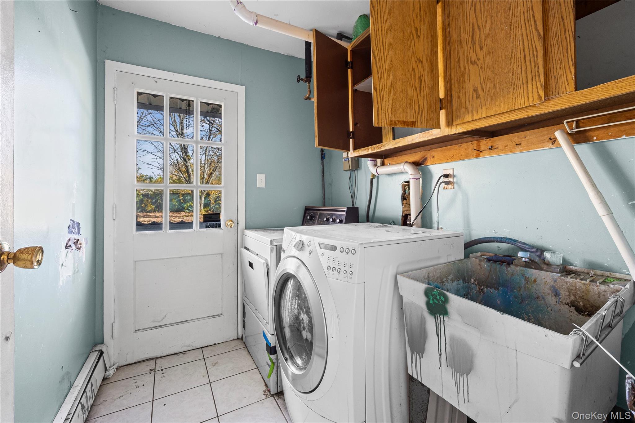 Coram, New York, 11727, United States, 5 Bedrooms Bedrooms, ,4 BathroomsBathrooms,Residential,For Sale,1993887