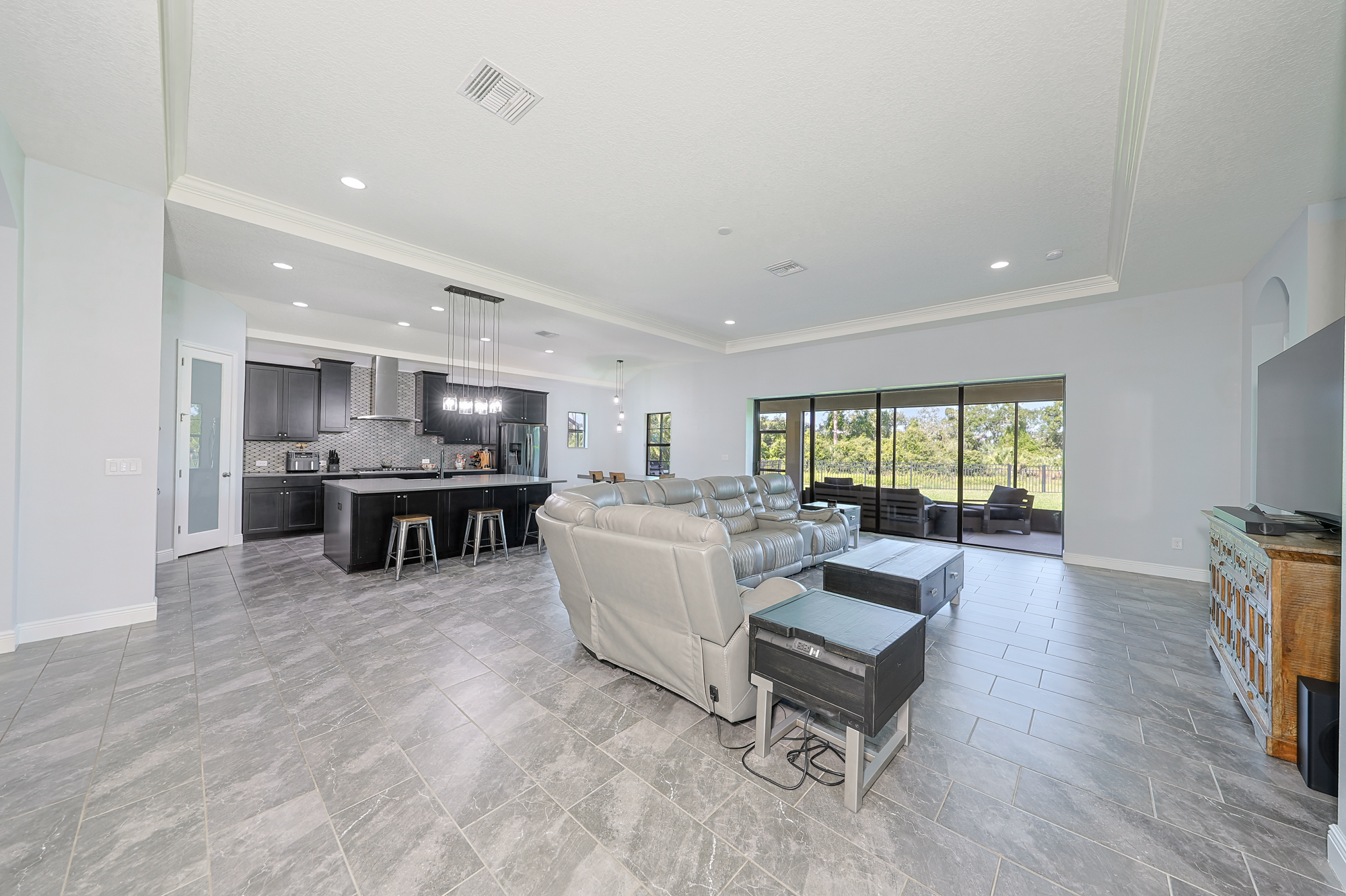 Apollo Beach, Florida, 33572, United States, 4 Bedrooms Bedrooms, ,3 BathroomsBathrooms,Residential,For Sale,1990222