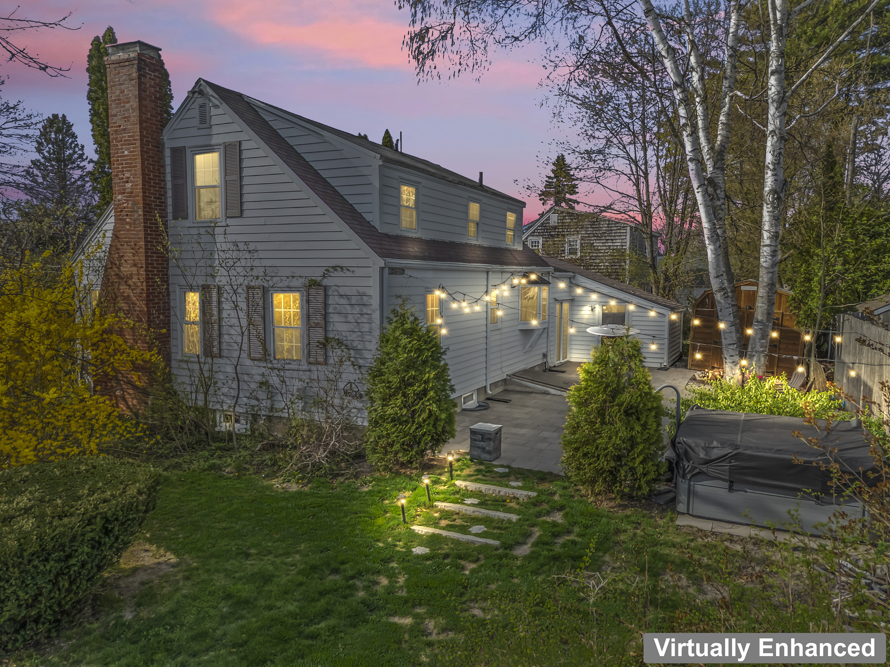 Falmouth, Maine, 04105, United States, 3 Bedrooms Bedrooms, ,2 BathroomsBathrooms,Residential,For Sale,1794593