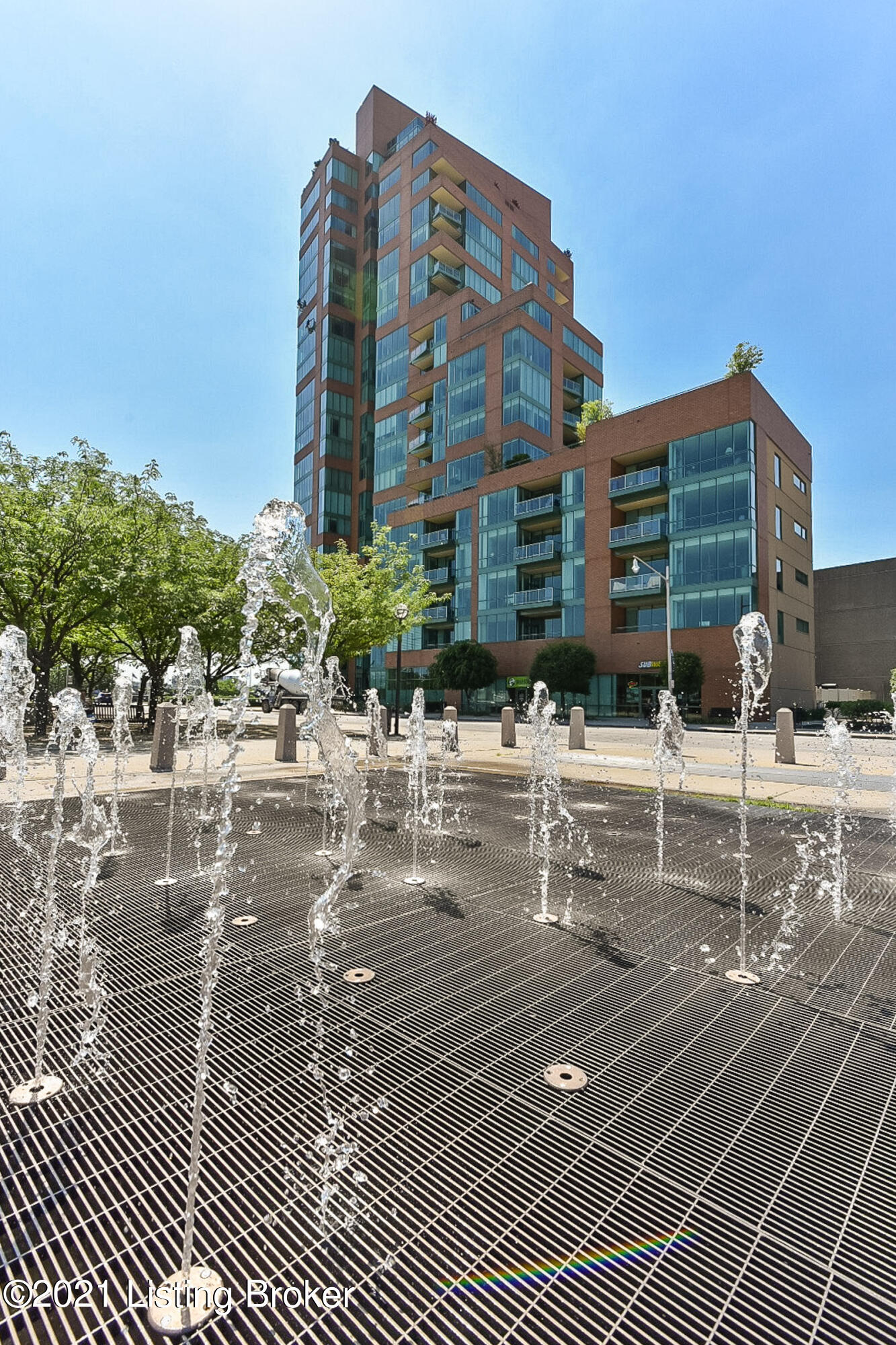  222 E Witherspoon St #703, Louisville, KY, 40202 - 物件實景