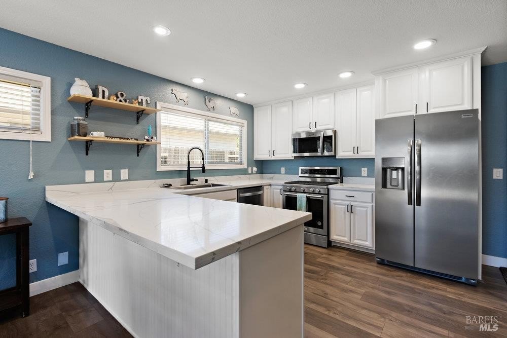 Vacaville, California, 95687, United States, 3 Bedrooms Bedrooms, ,2 BathroomsBathrooms,Residential,For Sale,1940351