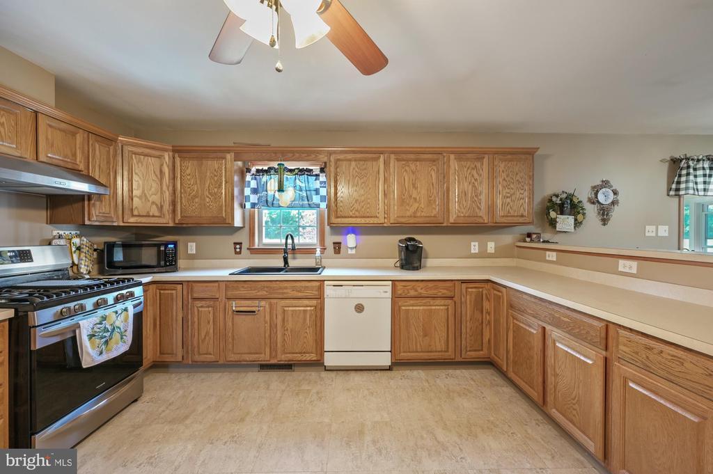 HARRINGTON, Delaware, 19952, United States, 3 Bedrooms Bedrooms, ,3 BathroomsBathrooms,Residential,For Sale,1984074