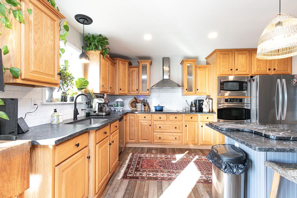 Onancock, Virginia, 23417, United States, 3 Bedrooms Bedrooms, ,2 BathroomsBathrooms,Residential,For Sale,1927447
