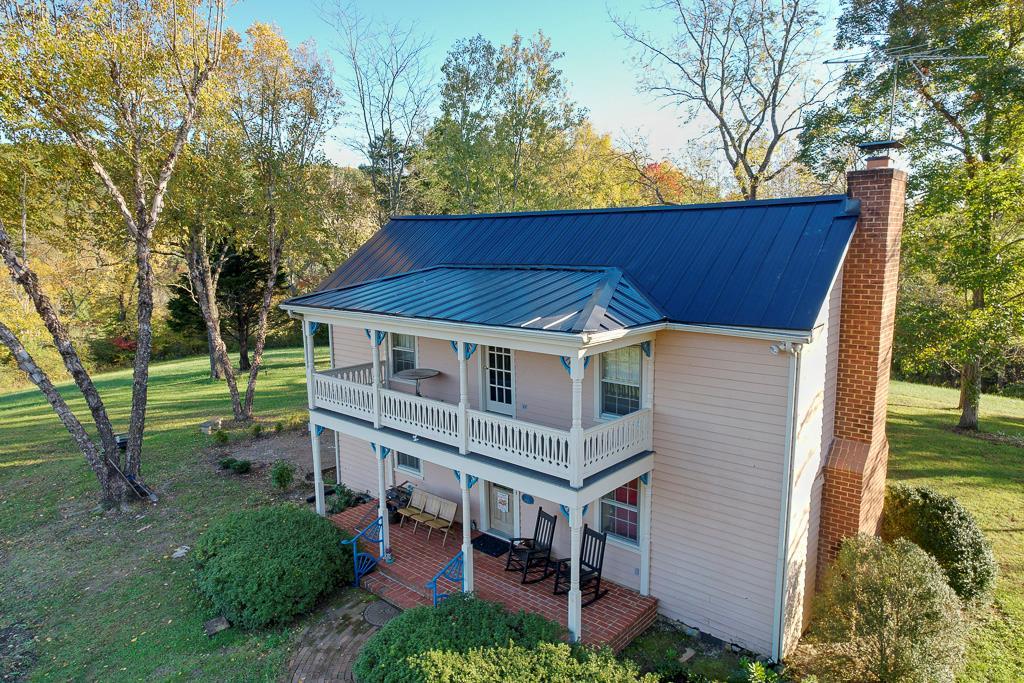 Gladstone, Virginia, 24553, United States, 2 Bedrooms Bedrooms, ,3 BathroomsBathrooms,Residential,For Sale,1801493