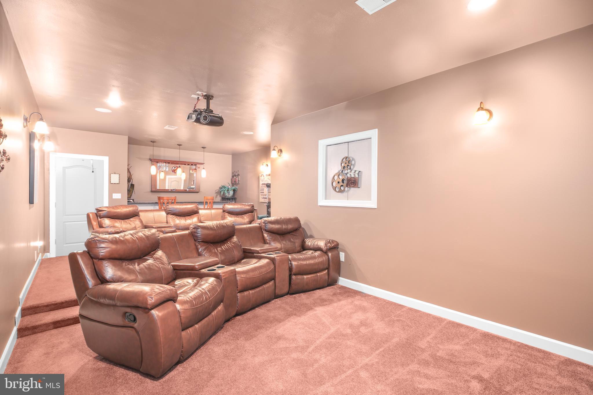 Woodbridge, Virginia, 22192, United States, 5 Bedrooms Bedrooms, ,5 BathroomsBathrooms,Residential,For Sale,1987362