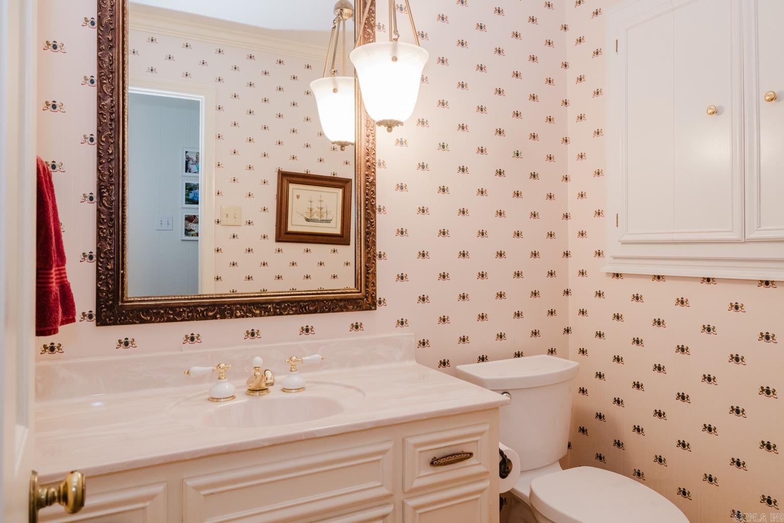 Little Rock, Arkansas, 72212, United States, 5 Bedrooms Bedrooms, ,5 BathroomsBathrooms,Residential,For Sale,1975952