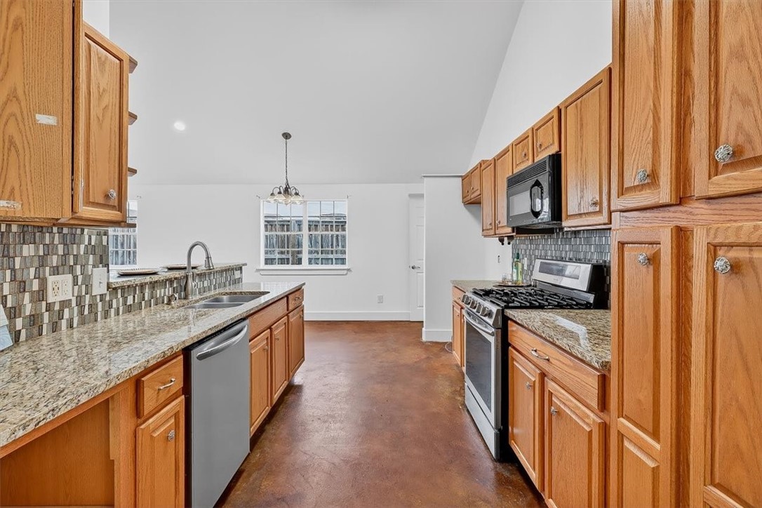 Port Aransas, Texas, 78373, United States, 3 Bedrooms Bedrooms, ,2 BathroomsBathrooms,Residential,For Sale,2001769