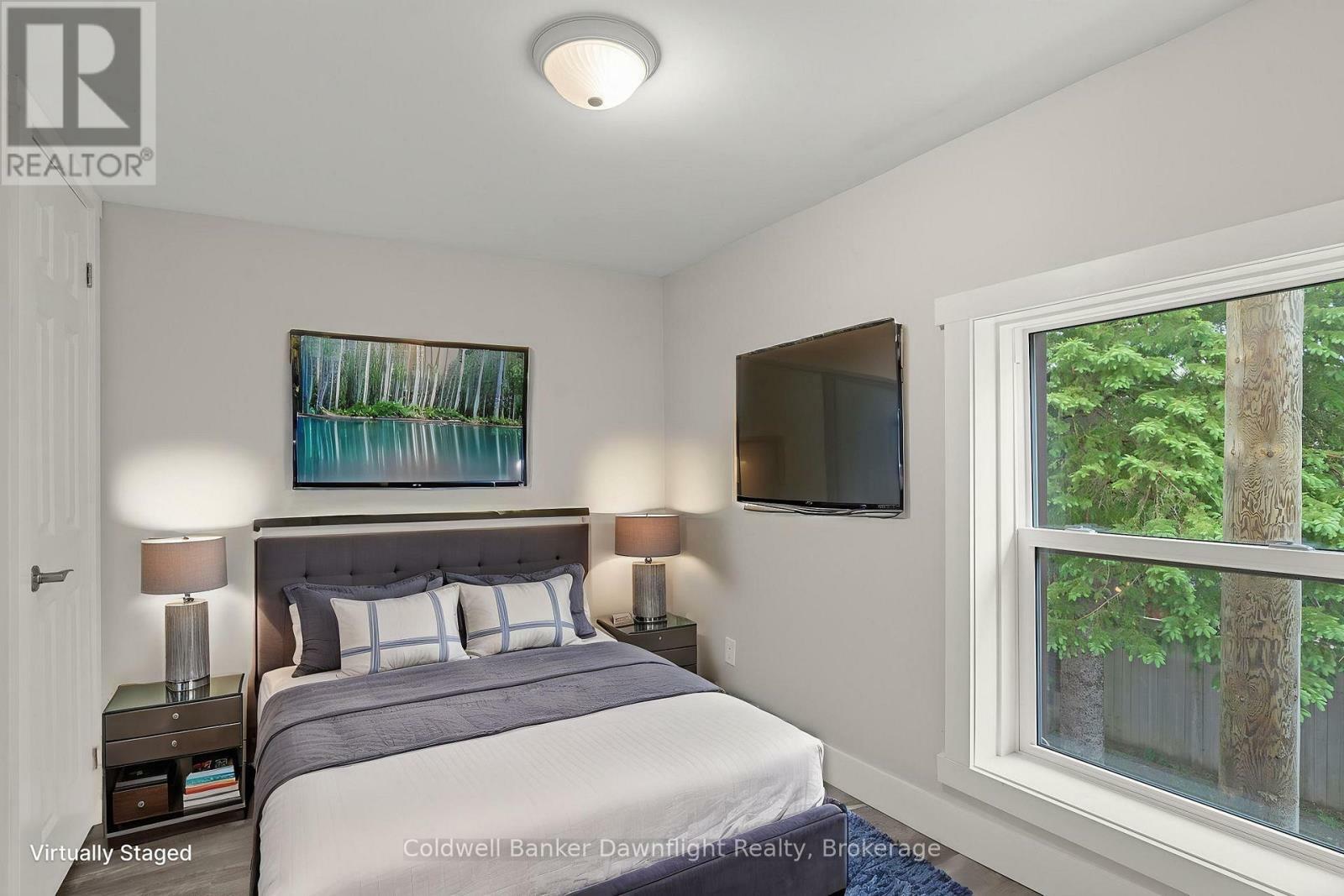 HURON EAST (SEAFORTH), Ontario, N0K 1W0, CA, 3 Bedrooms Bedrooms, ,2 BathroomsBathrooms,Residential,For Sale,1837892