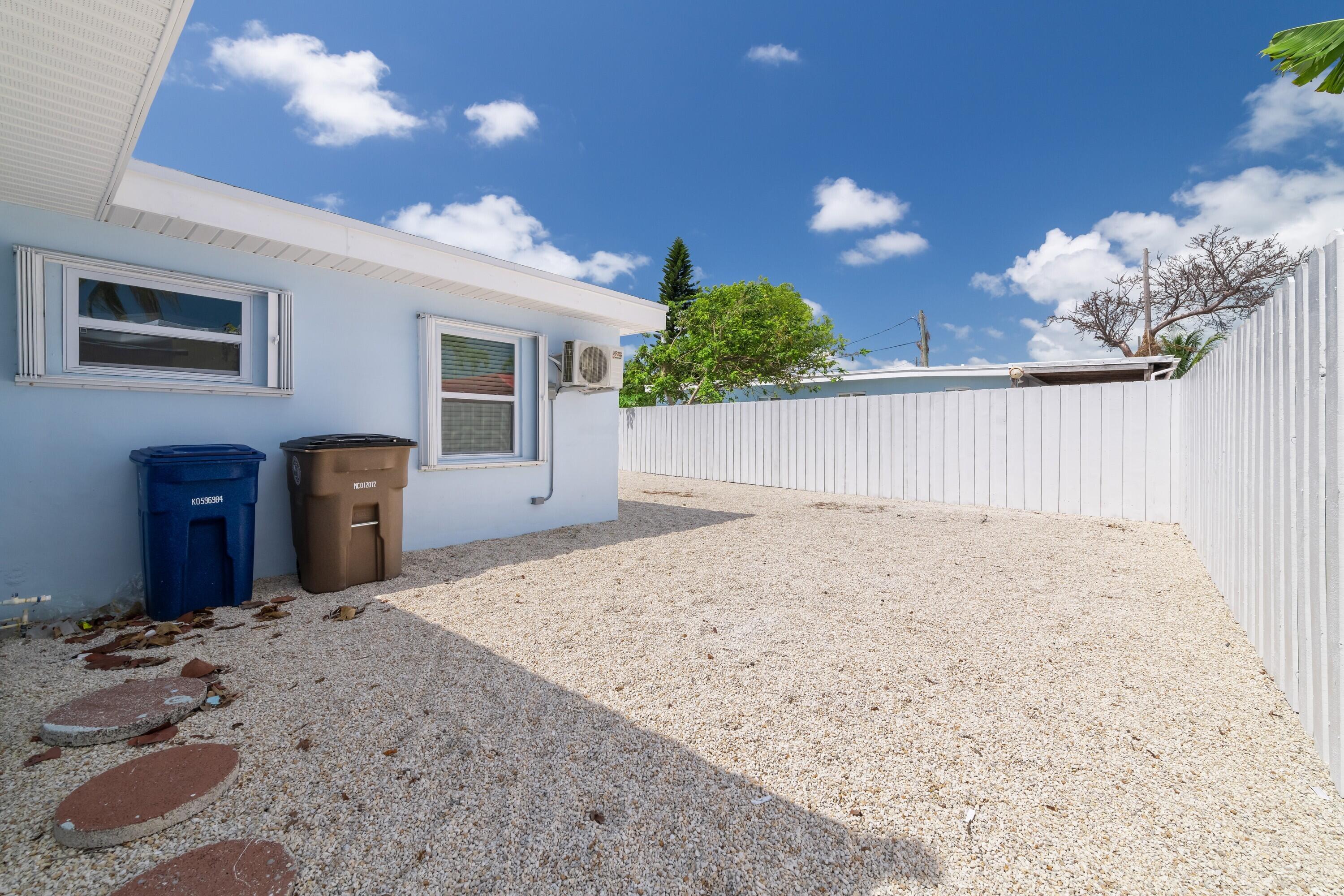 MARATHON, Florida, 33050, United States, 2 Bedrooms Bedrooms, ,2 BathroomsBathrooms,Residential,For Sale,1793484