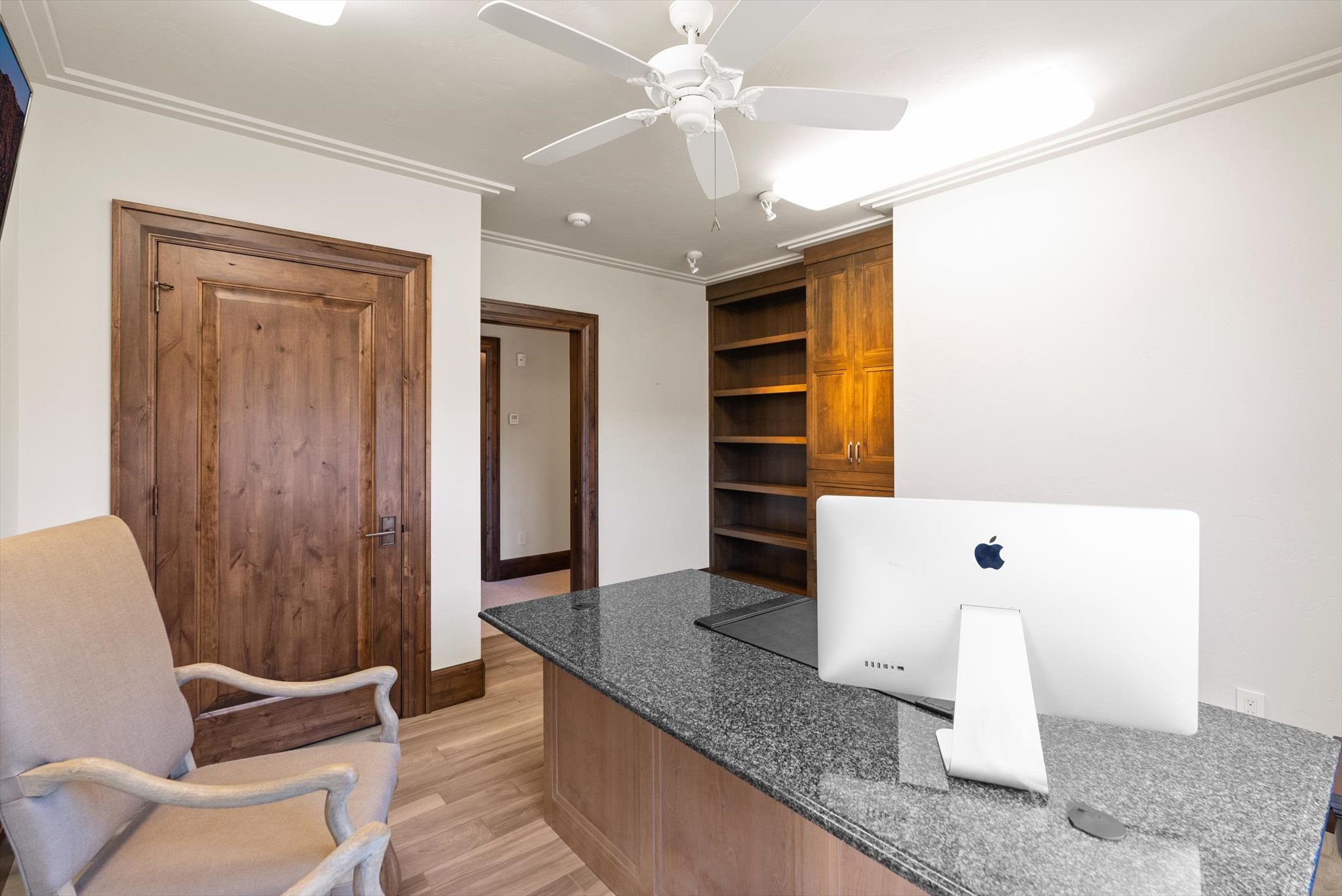 464 Electric Avenue, Unit C - 物件實景