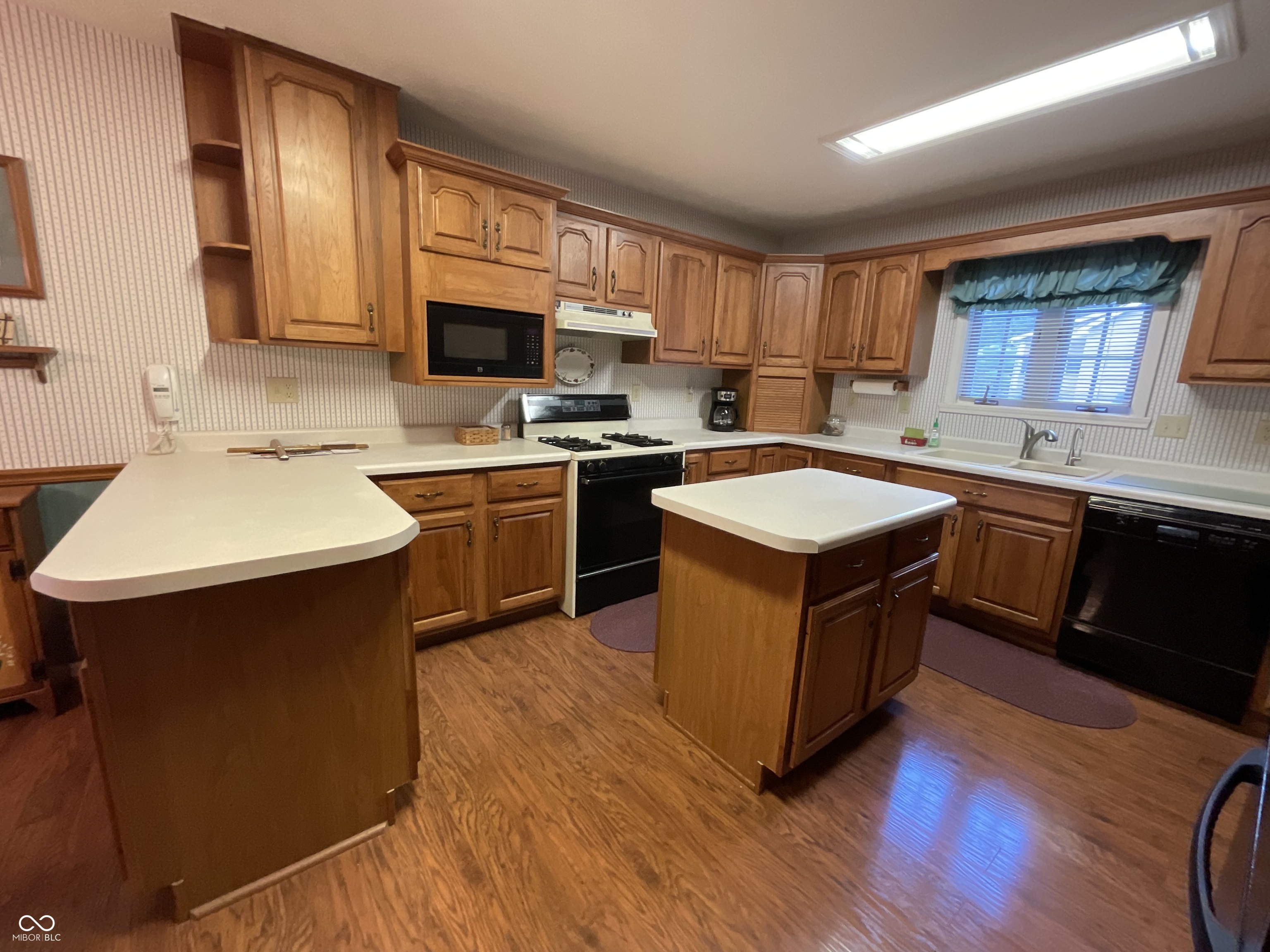 Rockville, Indiana, 47872, United States, 3 Bedrooms Bedrooms, ,3 BathroomsBathrooms,Residential,For Sale,1900634