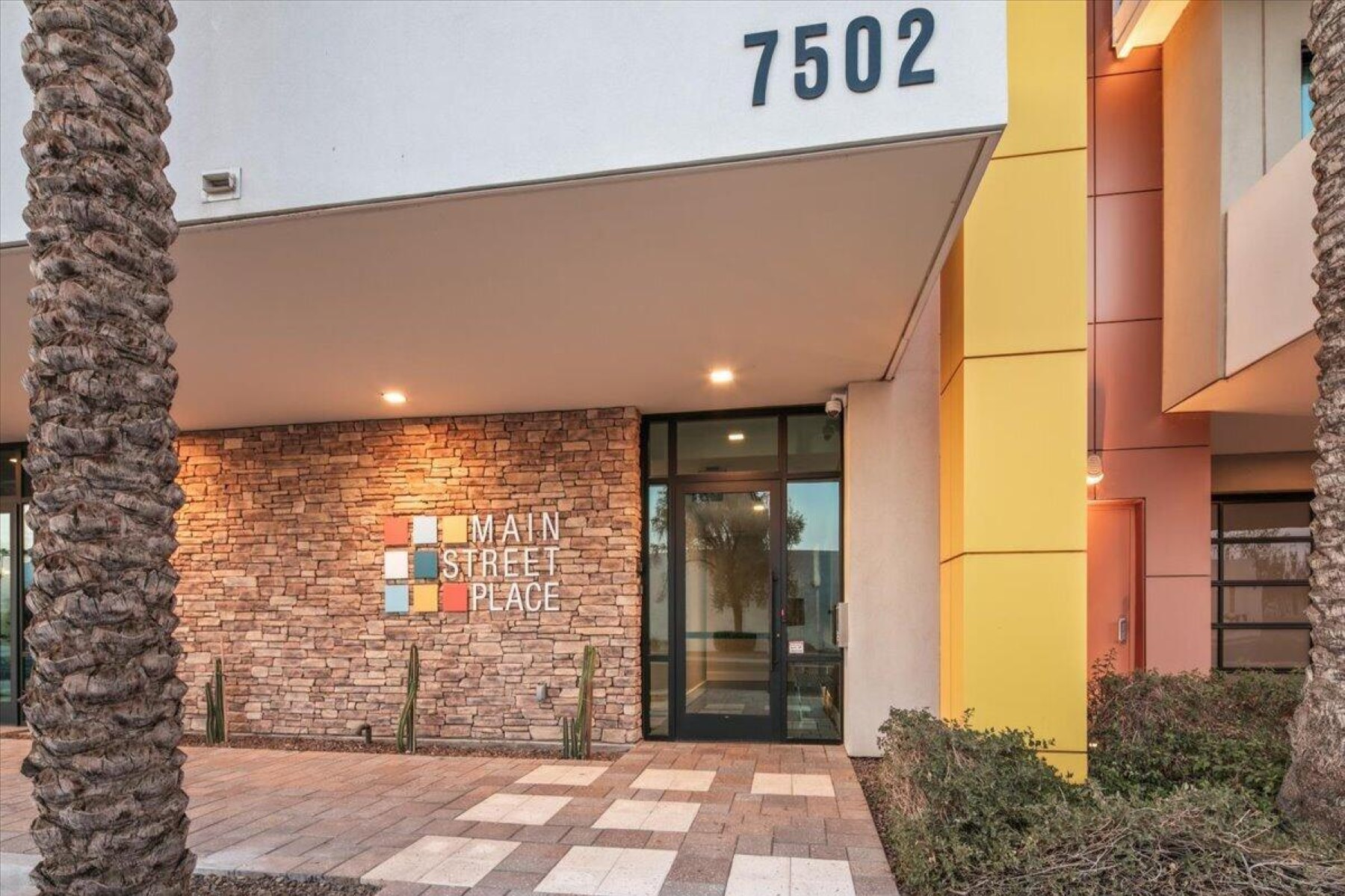  7502 E Main Street  Scottsdale, AZ - 物件實景