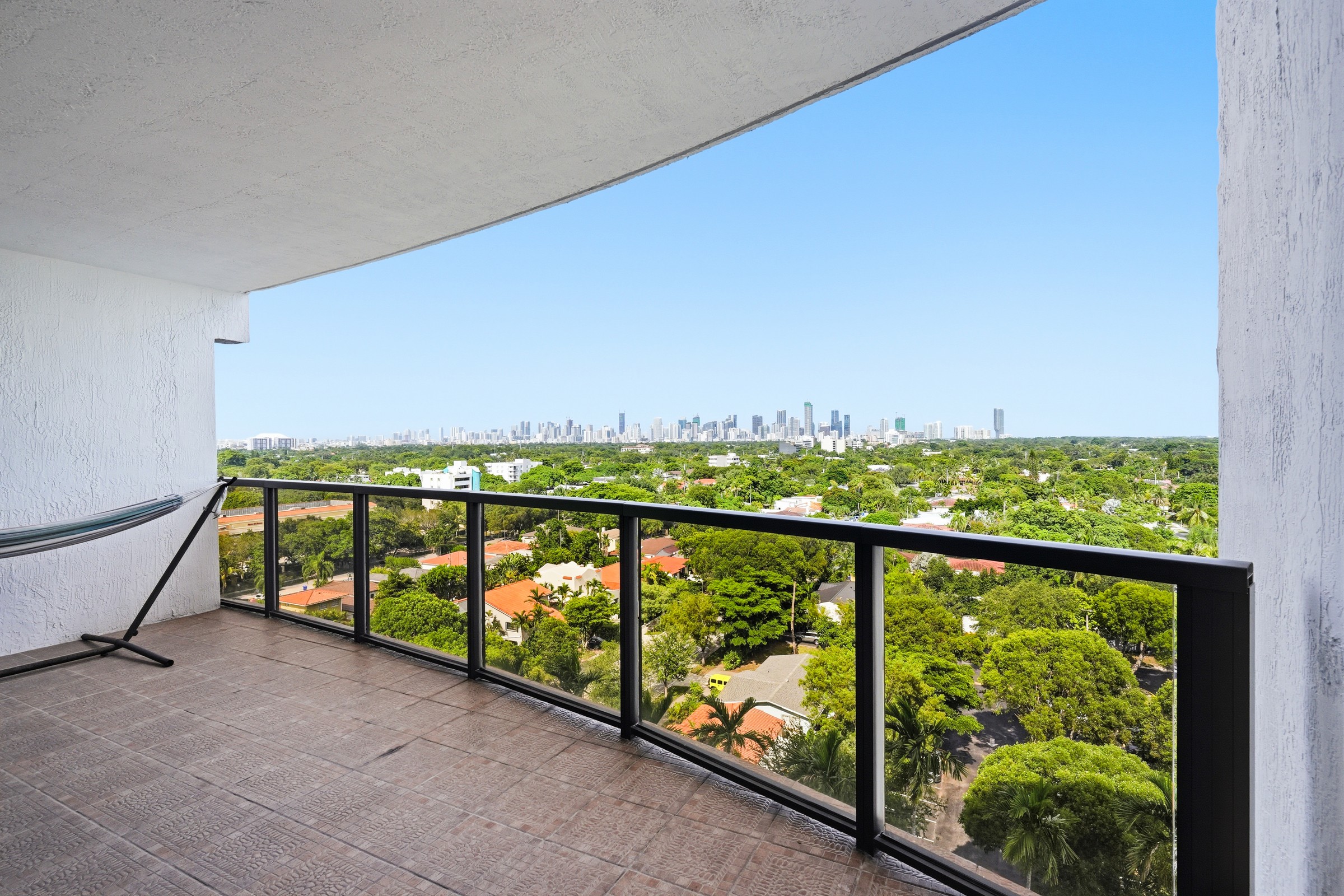  2301 SW 27th Ave, Miami, FL, 33145 - 物件實景