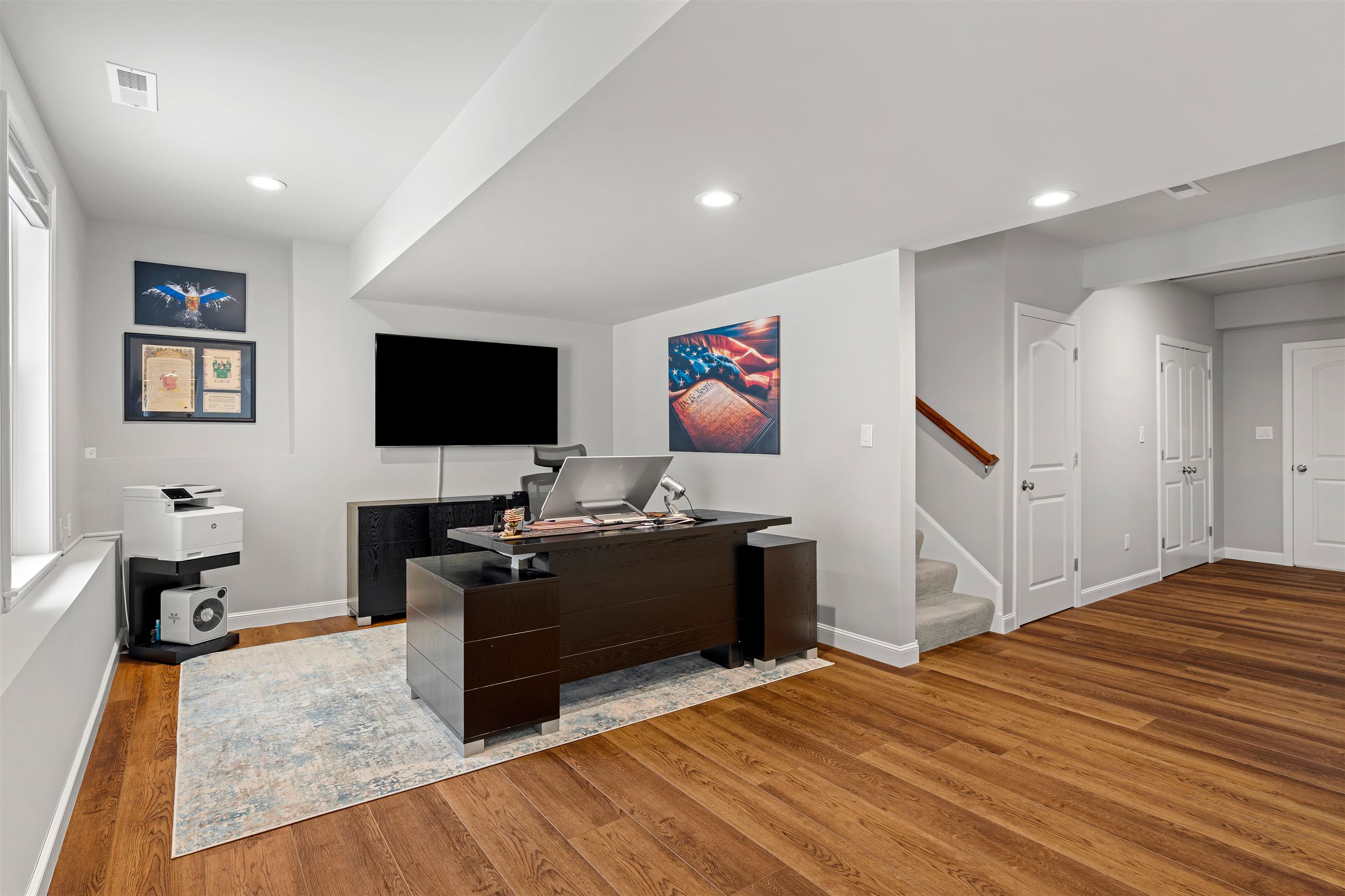 Manchester, New Hampshire, 03102, United States, 3 Bedrooms Bedrooms, ,3 BathroomsBathrooms,Residential,For Sale,2003193