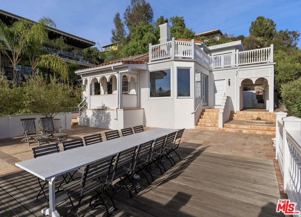 Los Angeles, California, 90068, United States, 3 Bedrooms Bedrooms, ,3 BathroomsBathrooms,Residential,For Sale,1794796