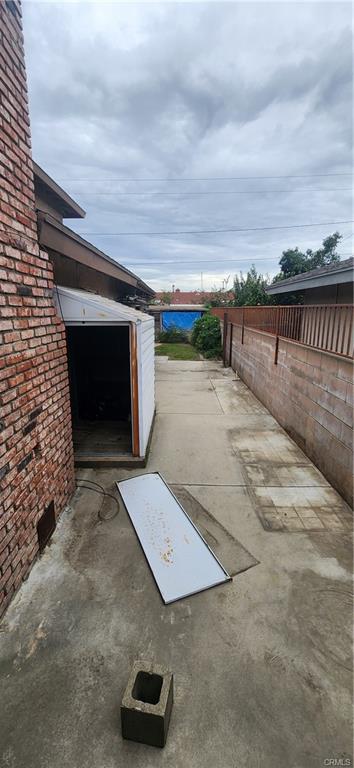 Bloomington, California, 92316, United States, 5 Bedrooms Bedrooms, ,2 BathroomsBathrooms,Residential,For Sale,2008810