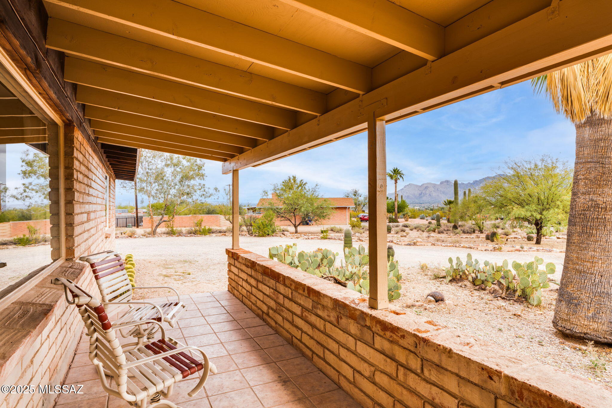 Tucson, Arizona, 85745, United States, 3 Bedrooms Bedrooms, ,3 BathroomsBathrooms,Residential,For Sale,1997512